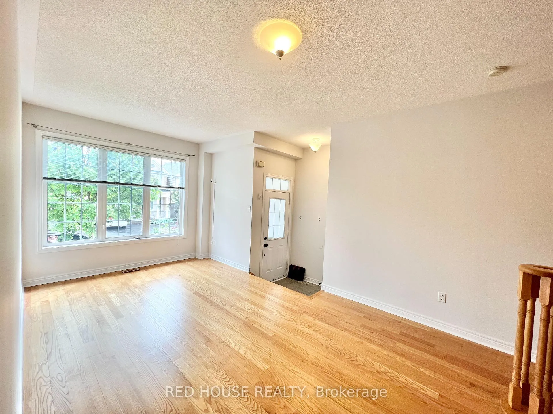 Photo 1 of 30 Clovis Street, Vaughan, Patterson — HOMEH