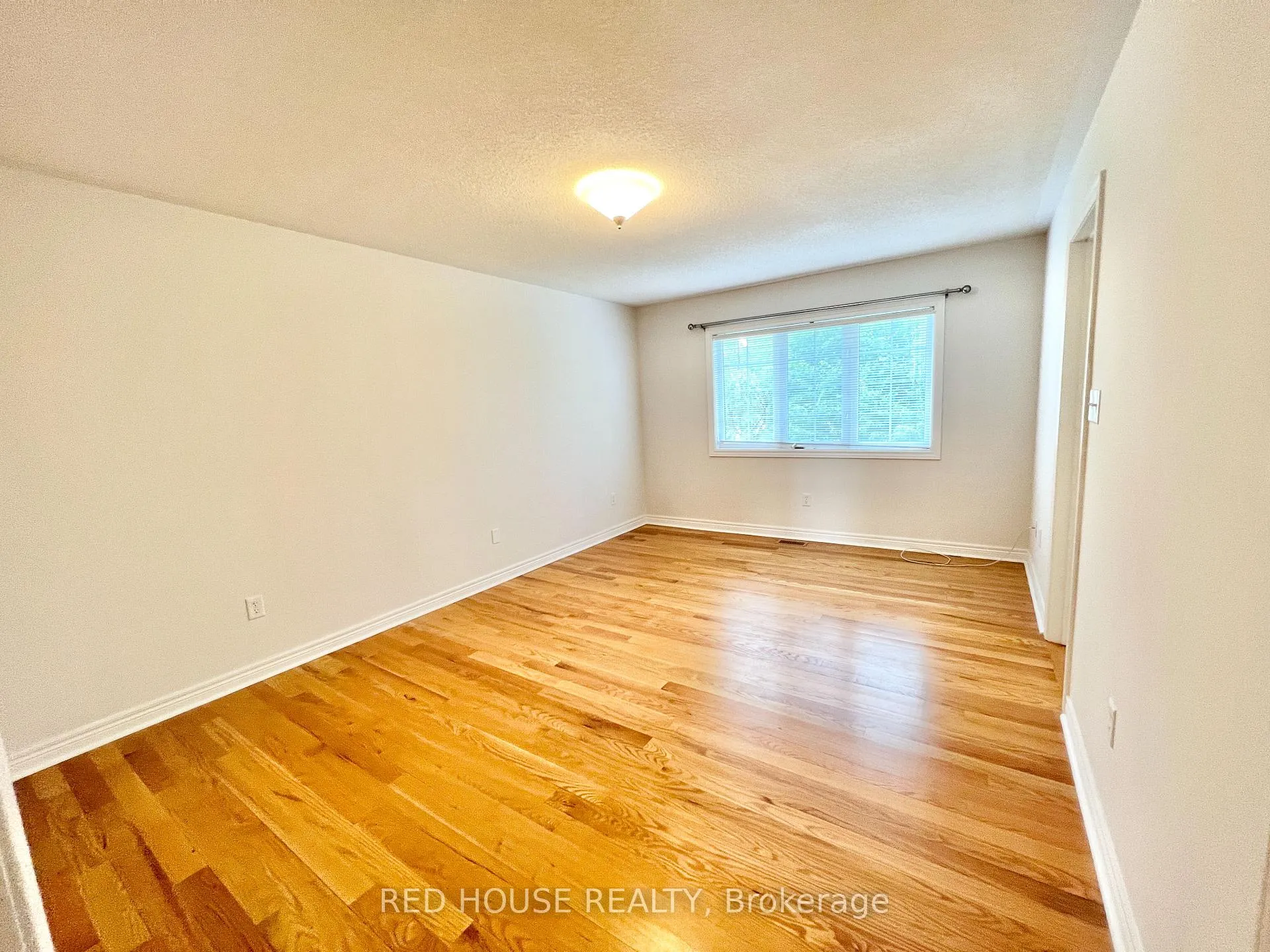 Photo 11 of 30 Clovis Street, Vaughan, Patterson — HOMEH