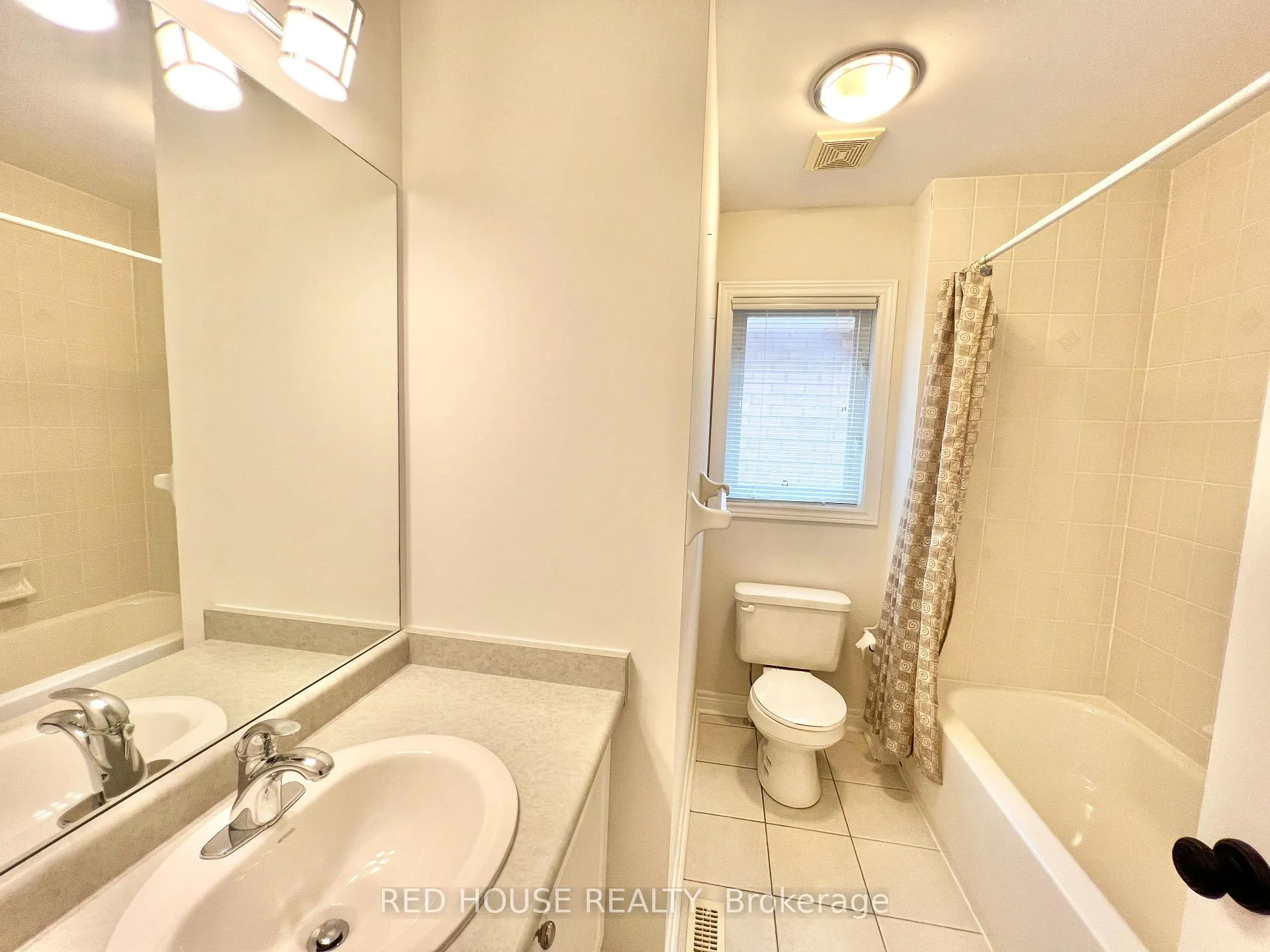 Photo 12 of 30 Clovis Street, Vaughan, Patterson — HOMEH
