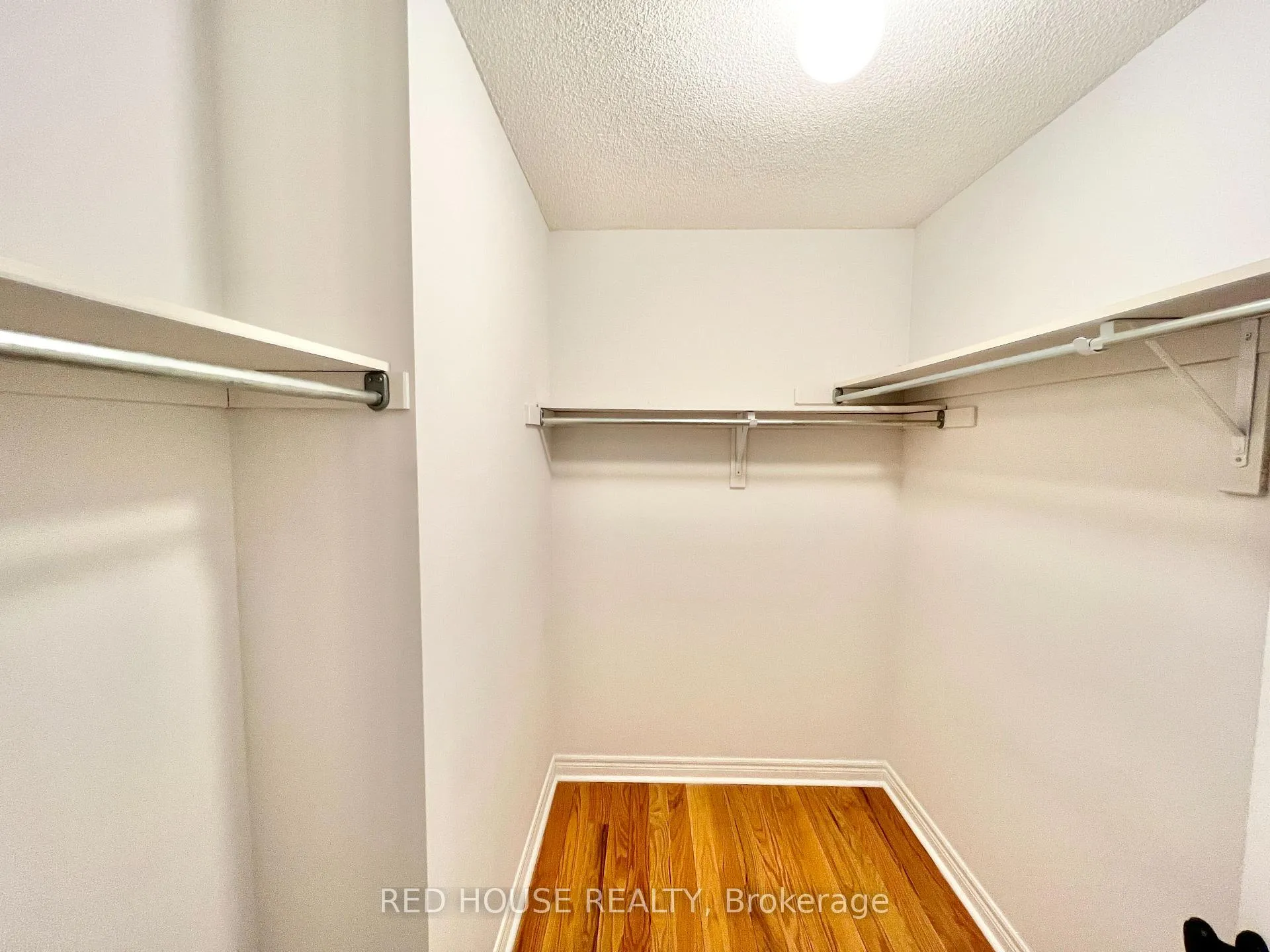 Photo 15 of 30 Clovis Street, Vaughan, Patterson — HOMEH