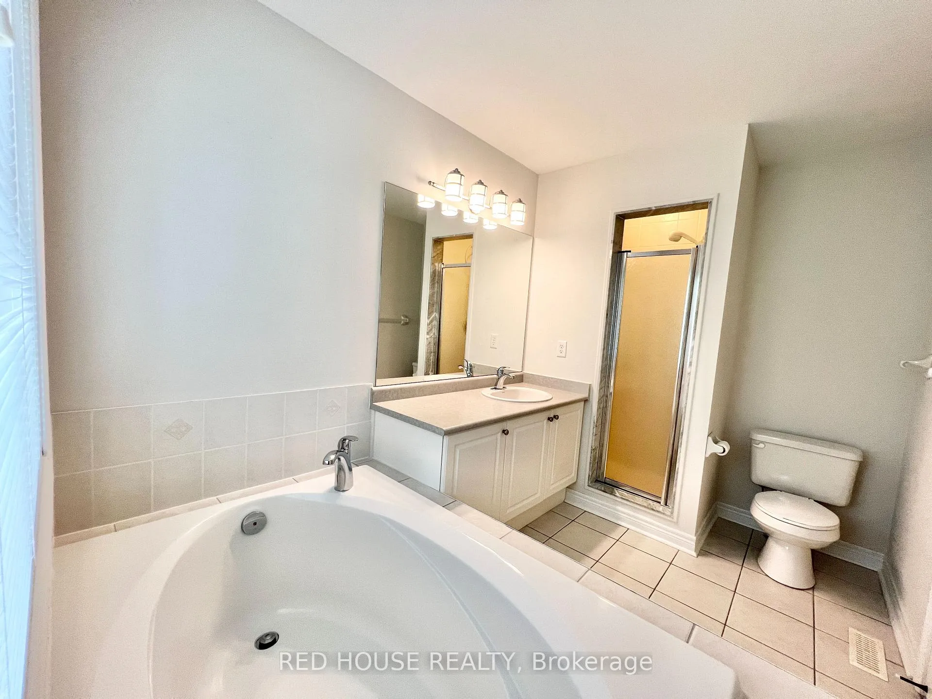 Photo 17 of 30 Clovis Street, Vaughan, Patterson — HOMEH