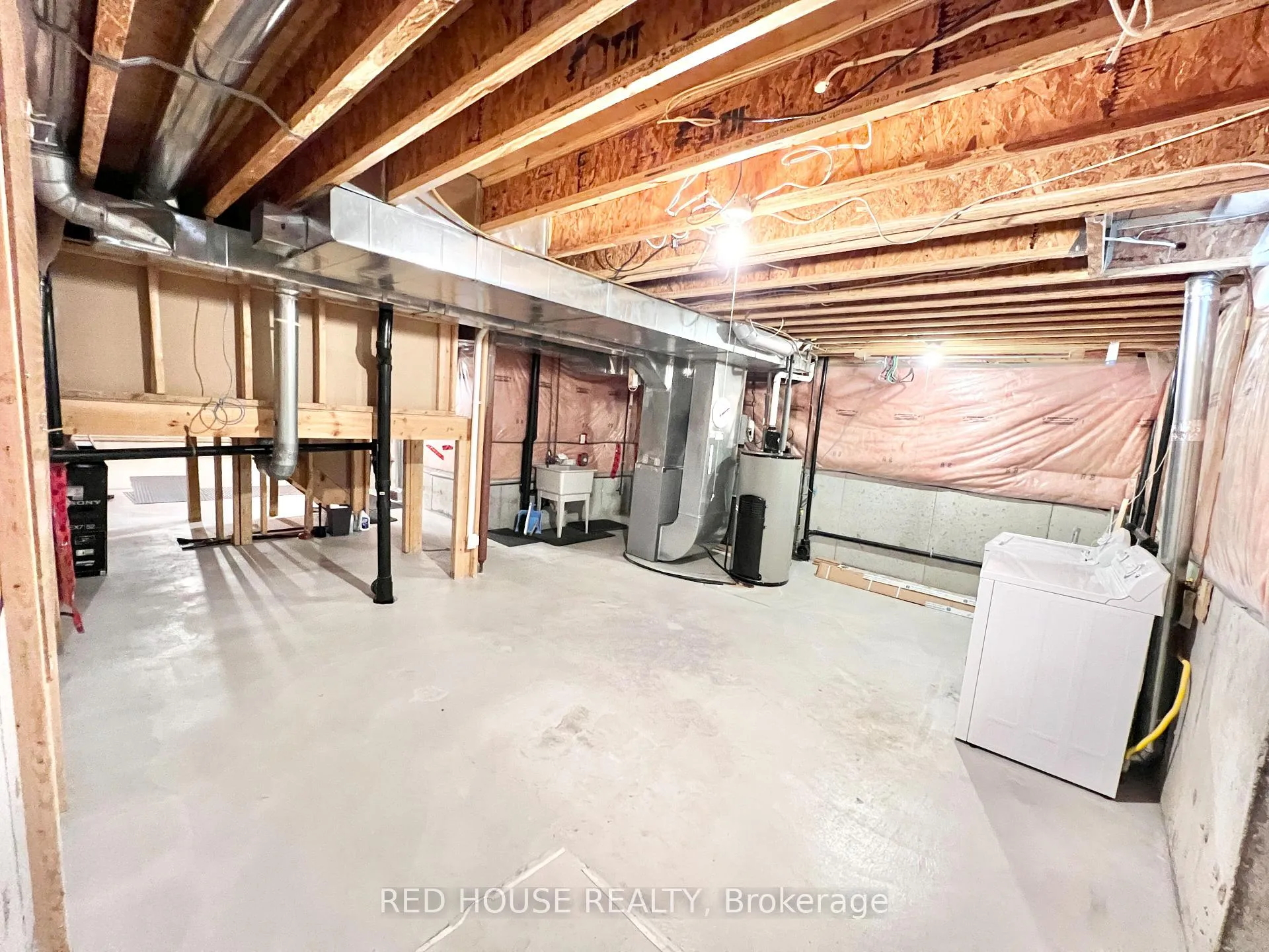 Photo 22 of 30 Clovis Street, Vaughan, Patterson — HOMEH