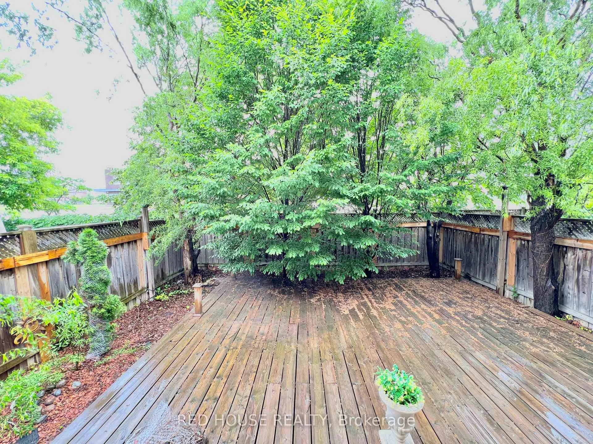 Photo 28 of 30 Clovis Street, Vaughan, Patterson — HOMEH