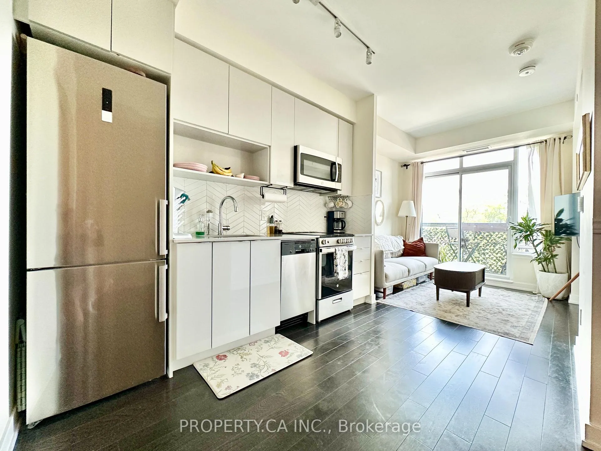 Front of Unit 311, 630 Greenwood Avenue