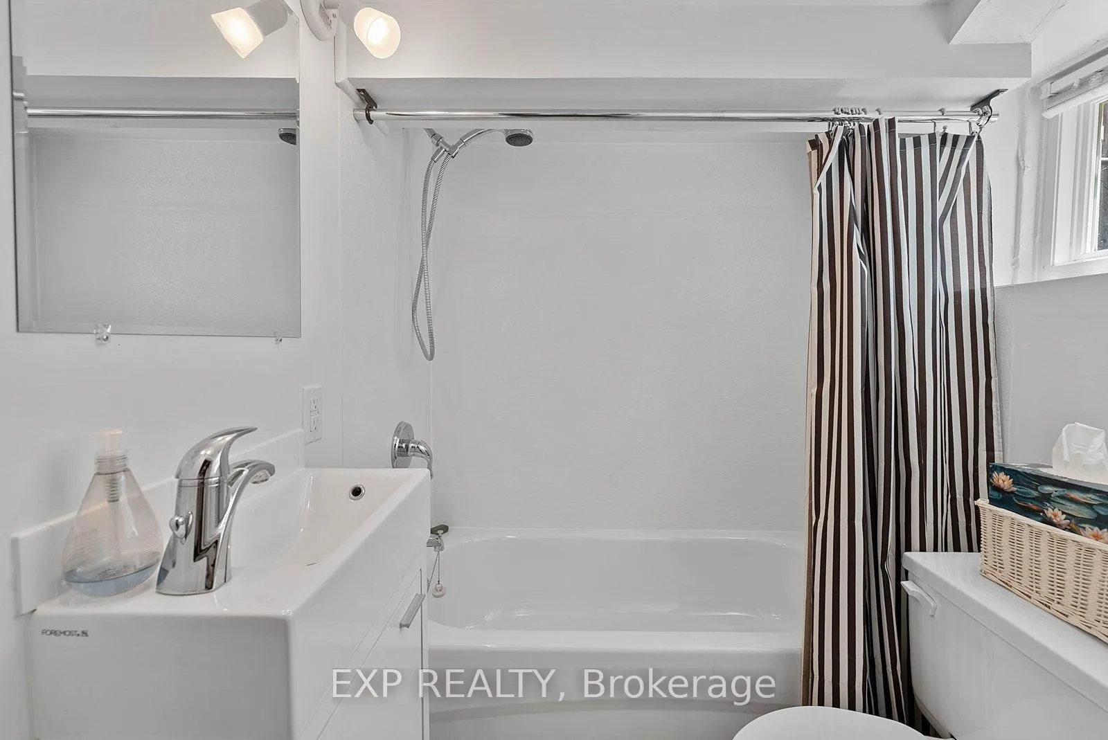 Photo 36 of 249 Brookdale Avenue, Toronto, Lawrence Park North — HOMEH