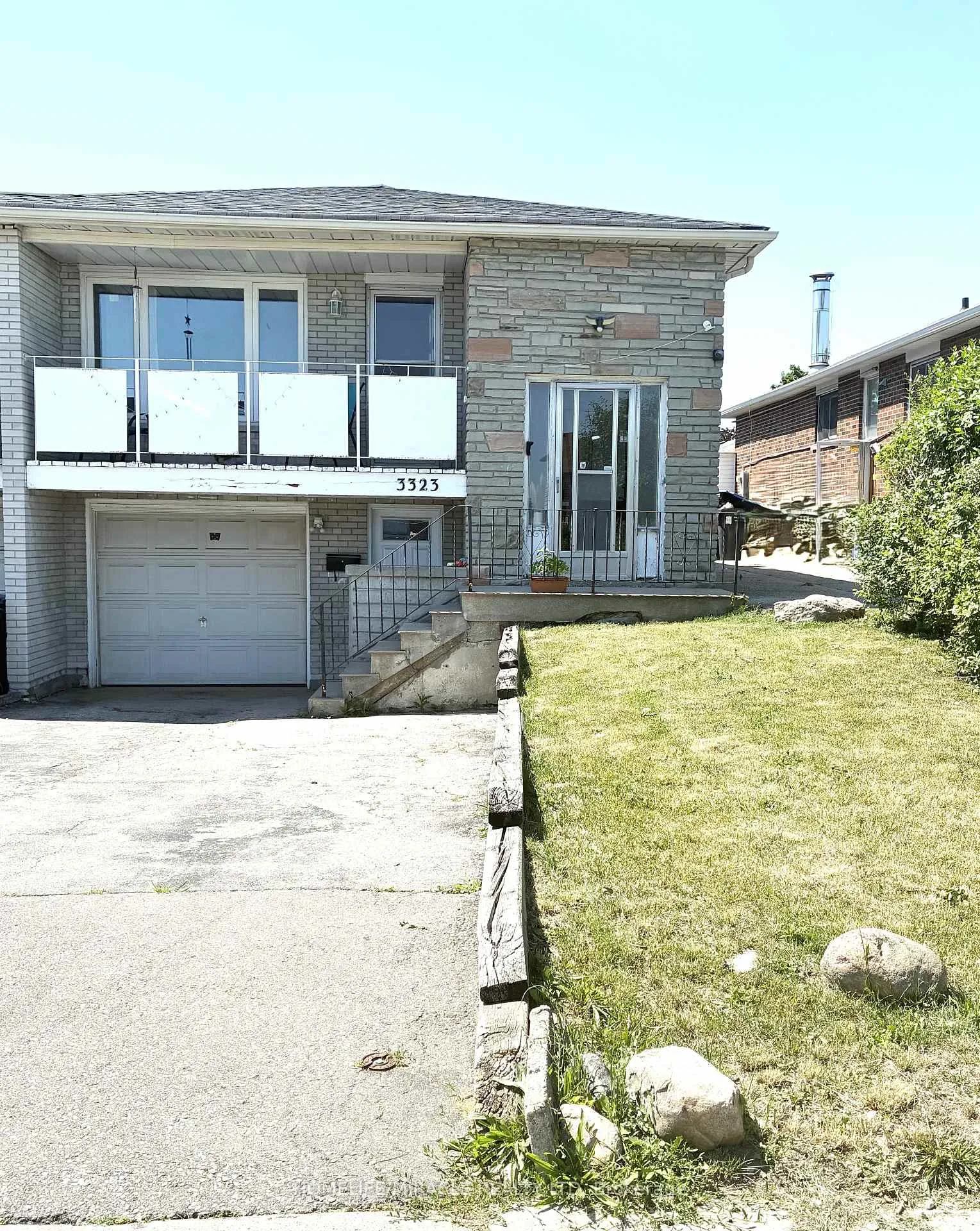 Photo 1 of 3323 Jolliffe Avenue, Mississauga, Malton — HOMEH