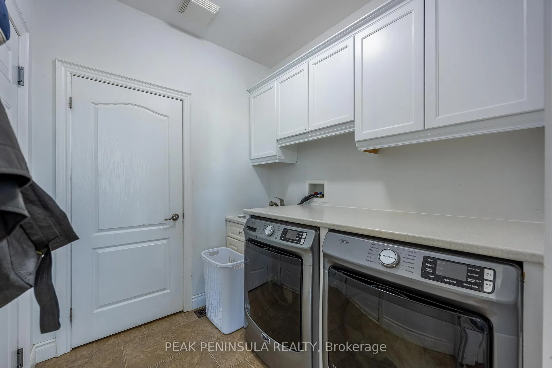 Photo 12 of 100 Backus Drive, Norfolk, Port Rowan — HOMEH