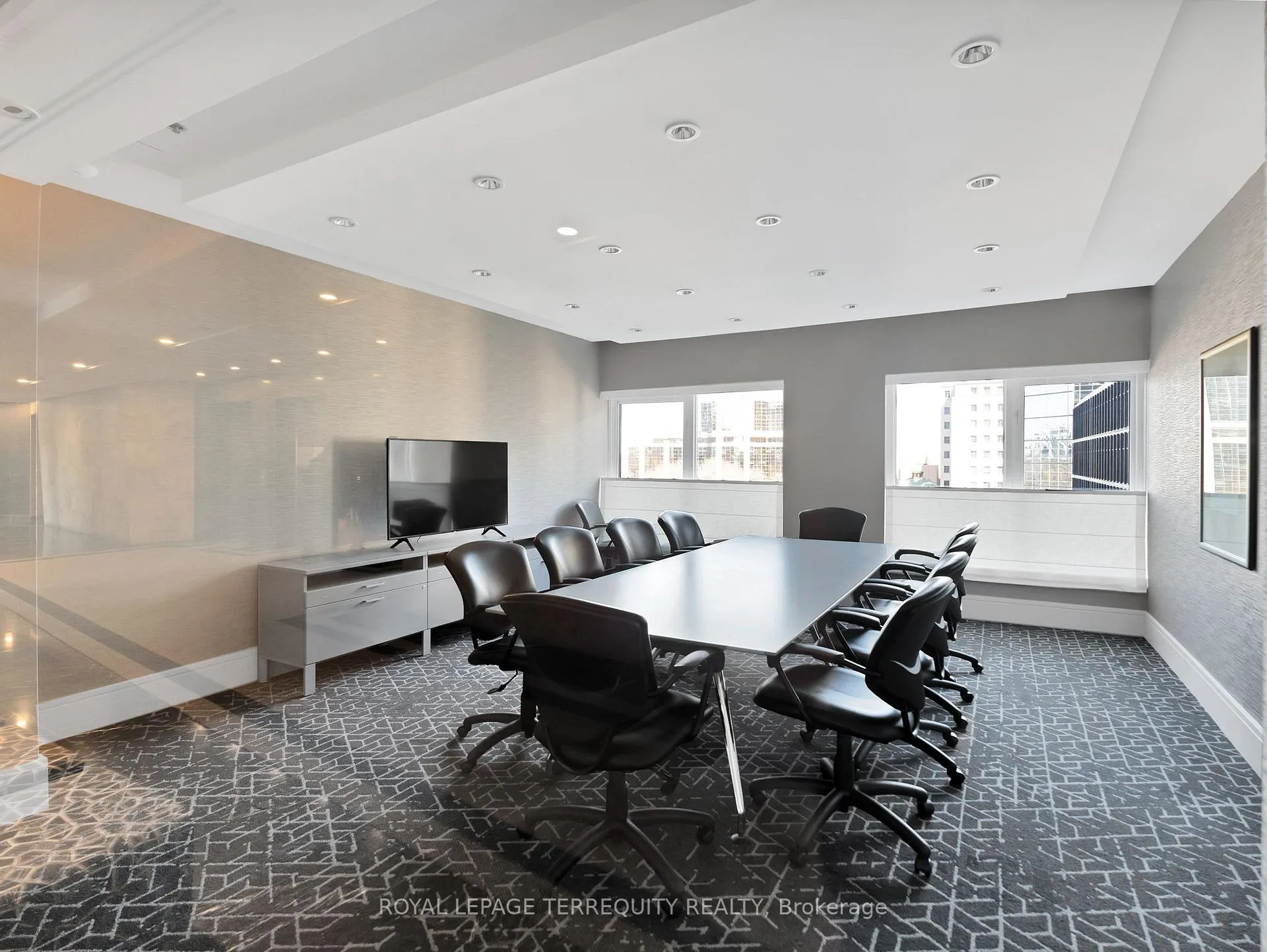 Photo 9 of Unit 1601, 8 Park Road, Toronto, Rosedale-Moore Park — HOMEH