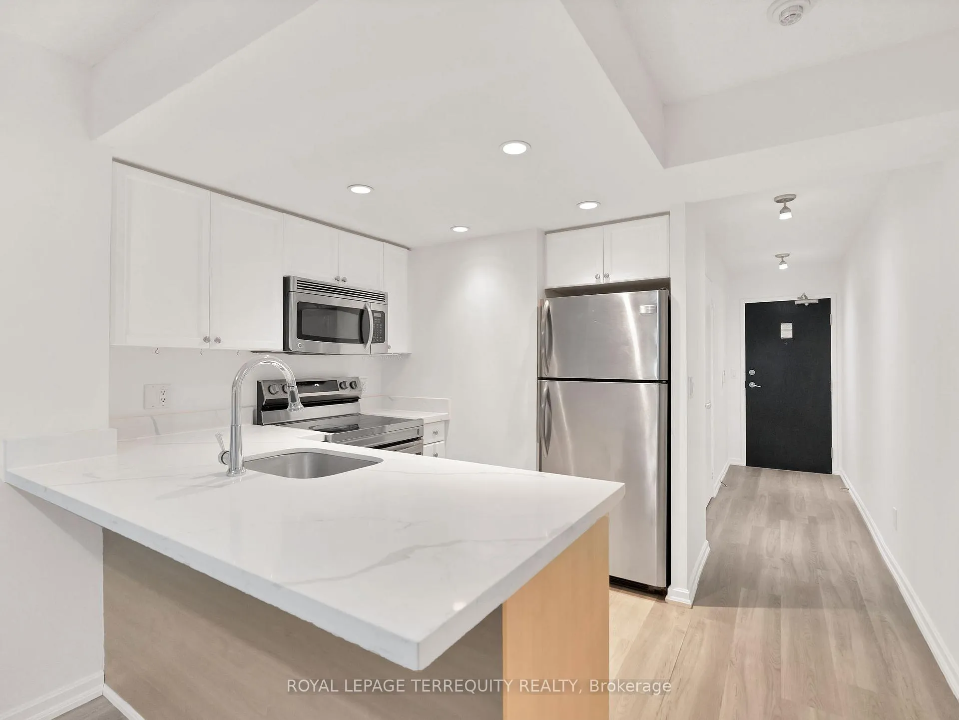 Photo 16 of Unit 1601, 8 Park Road, Toronto, Rosedale-Moore Park — HOMEH