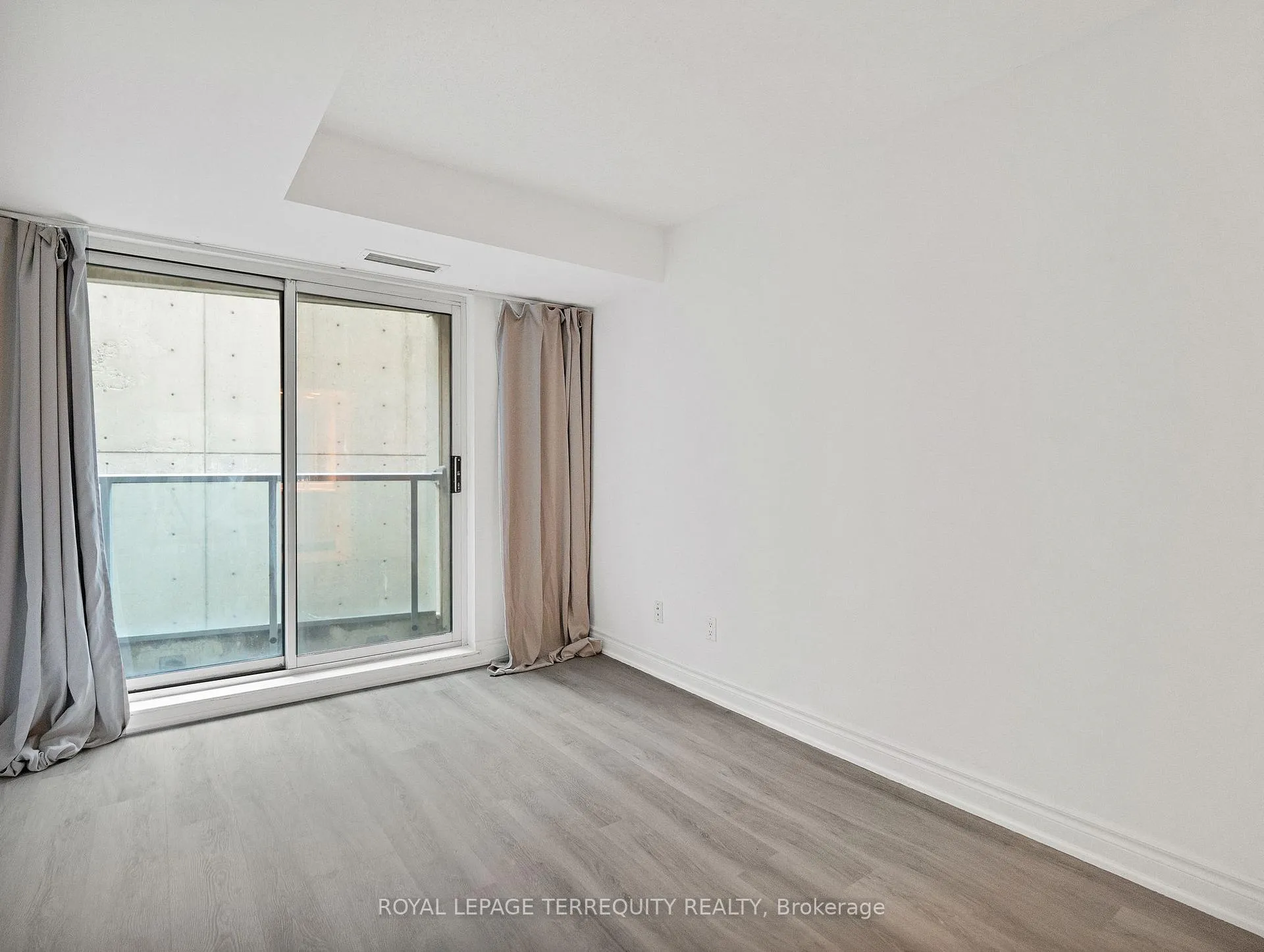 Photo 20 of Unit 1601, 8 Park Road, Toronto, Rosedale-Moore Park — HOMEH