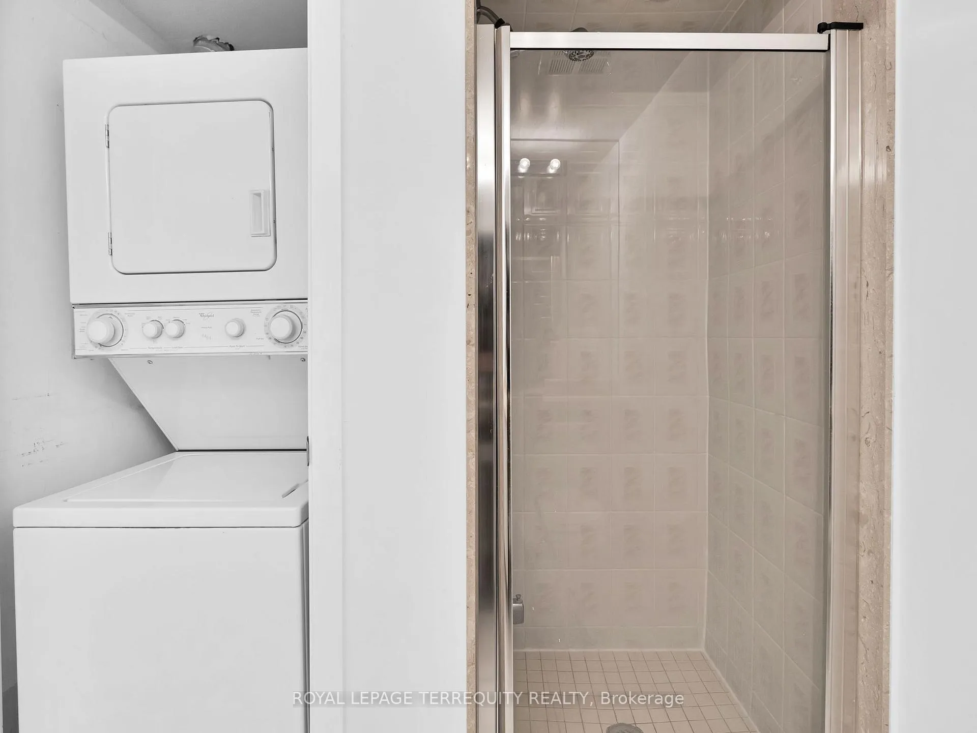 Photo 32 of Unit 1601, 8 Park Road, Toronto, Rosedale-Moore Park — HOMEH