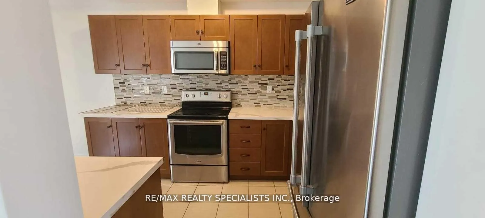Photo 6 of Unit 62, 8 Lakelawn Road, Grimsby, Grimsby Beach — HOMEH