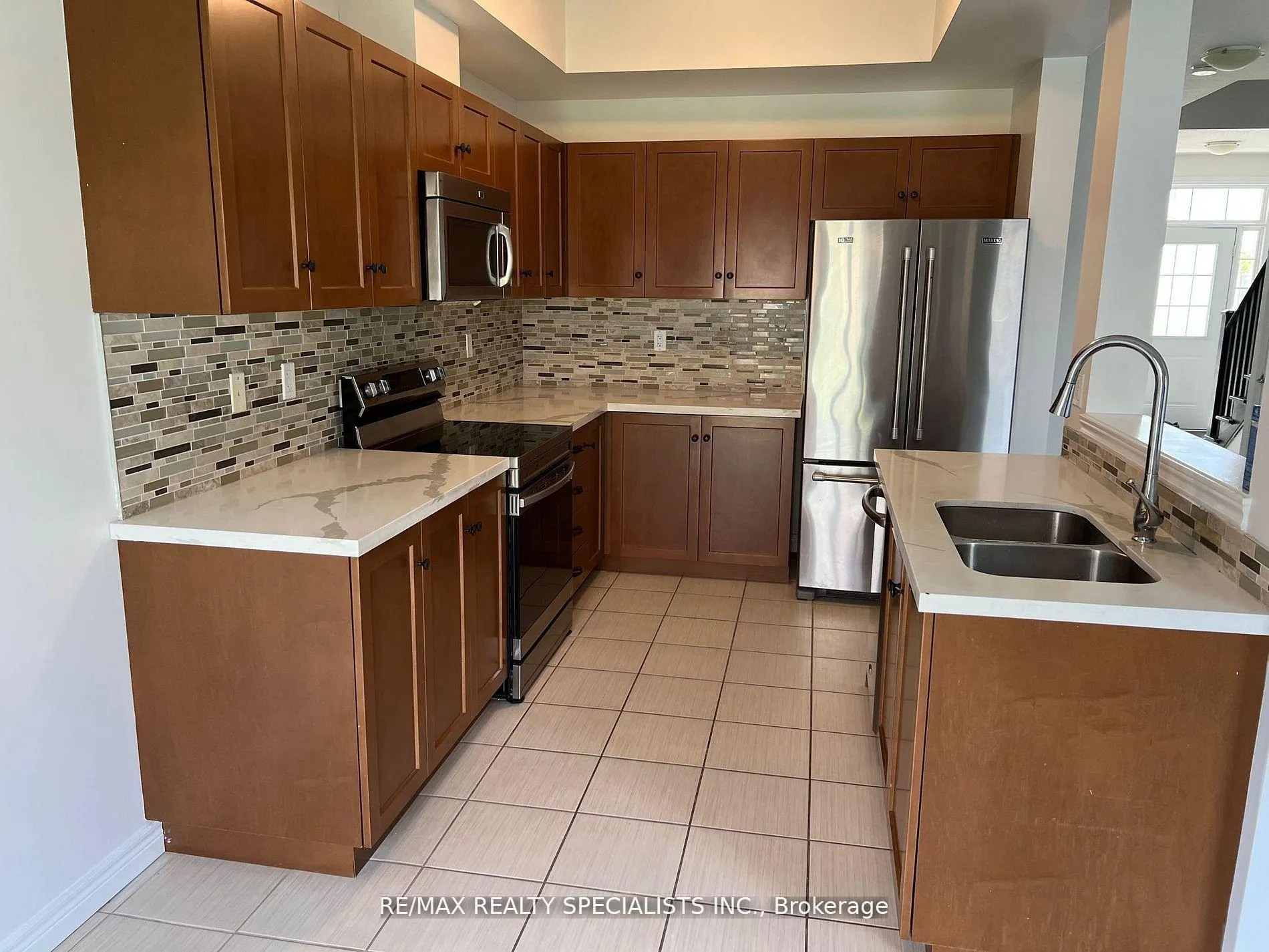 Photo 10 of Unit 62, 8 Lakelawn Road, Grimsby, Grimsby Beach — HOMEH