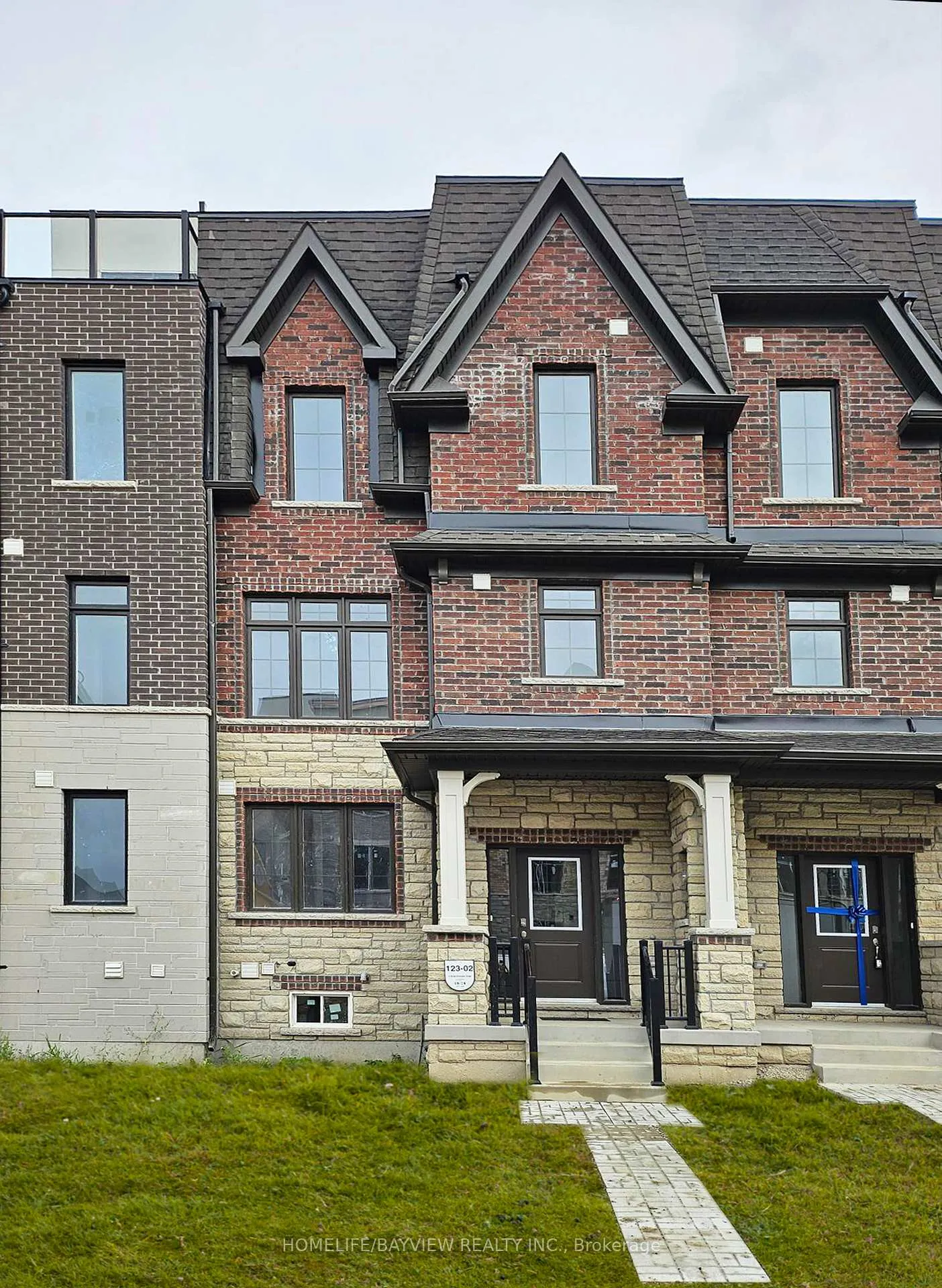 Photo 1 of 4 Guardhouse Crescent, Markham, Angus Glen — HOMEH