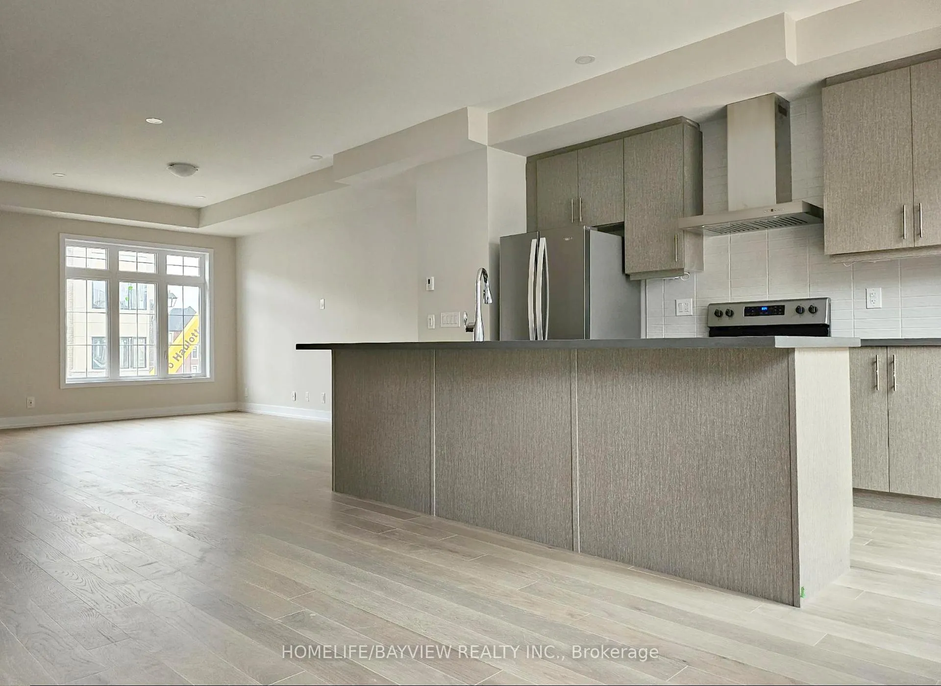 Photo 4 of 4 Guardhouse Crescent, Markham, Angus Glen — HOMEH