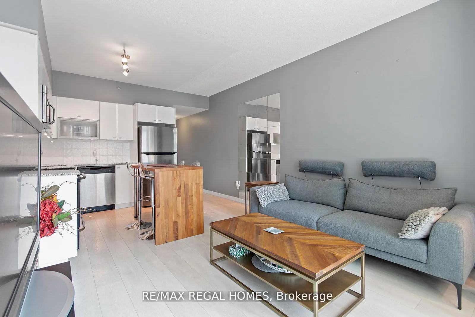 Front of Unit 806, 69 Lynn Williams Street