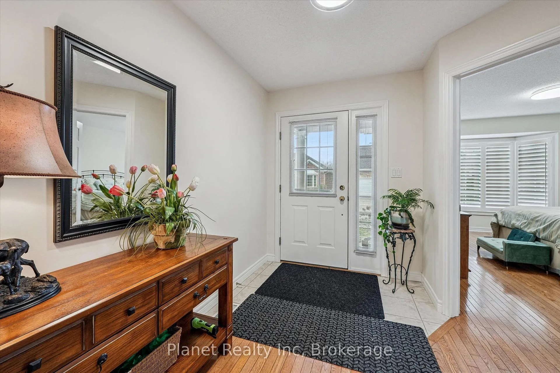 Photo 3 of 16 Winterberry Lane, Guelph, Village By The Arboretum — HOMEH
