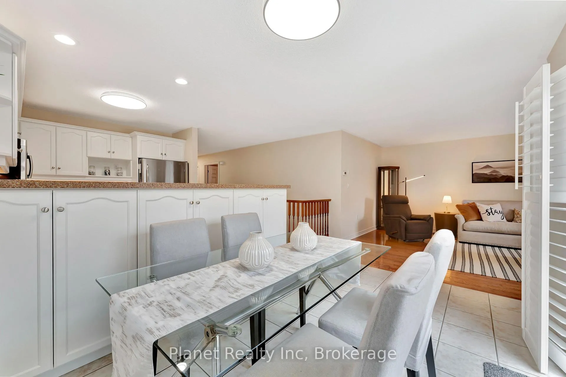 Photo 8 of 16 Winterberry Lane, Guelph, Village By The Arboretum — HOMEH