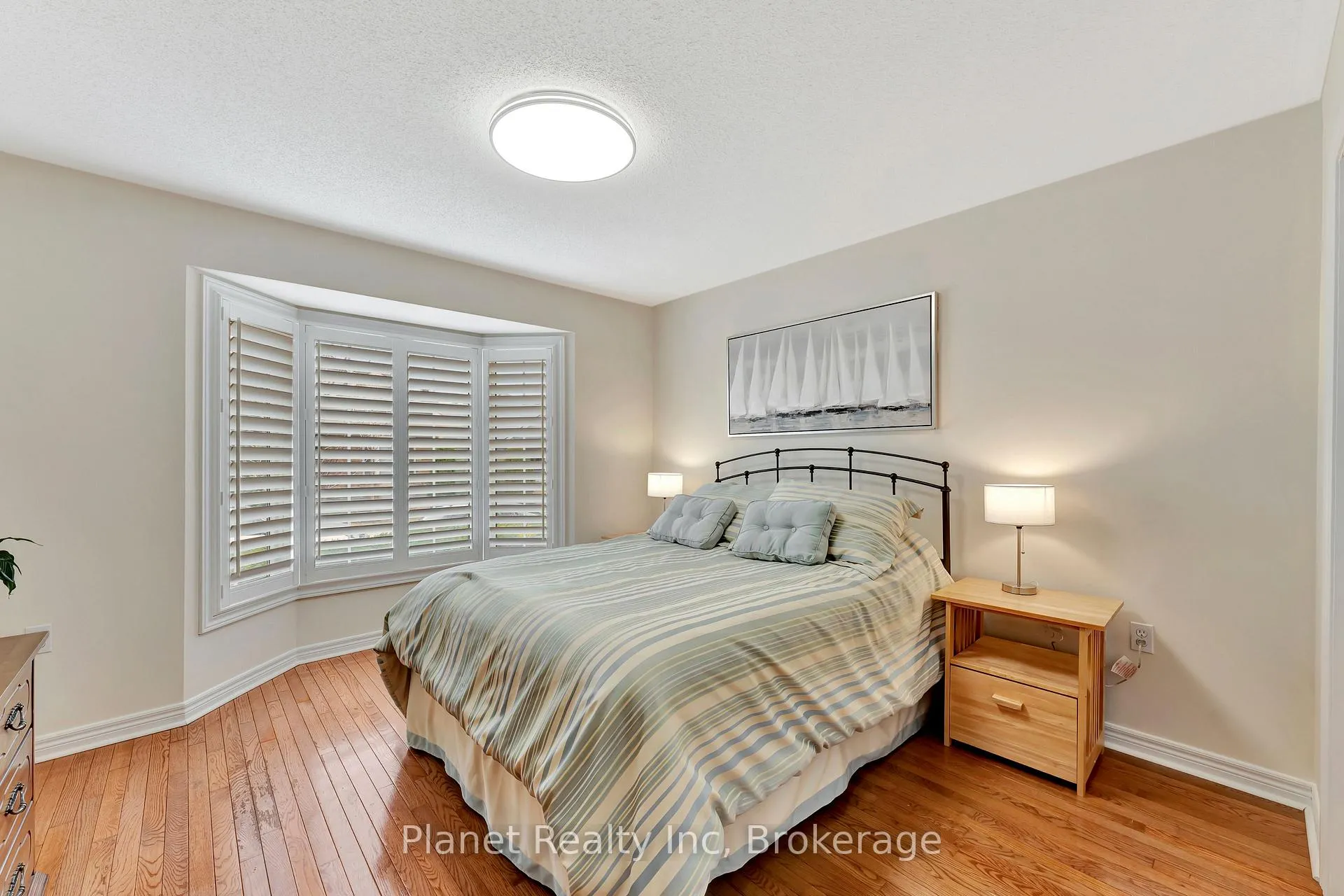 Photo 18 of 16 Winterberry Lane, Guelph, Village By The Arboretum — HOMEH