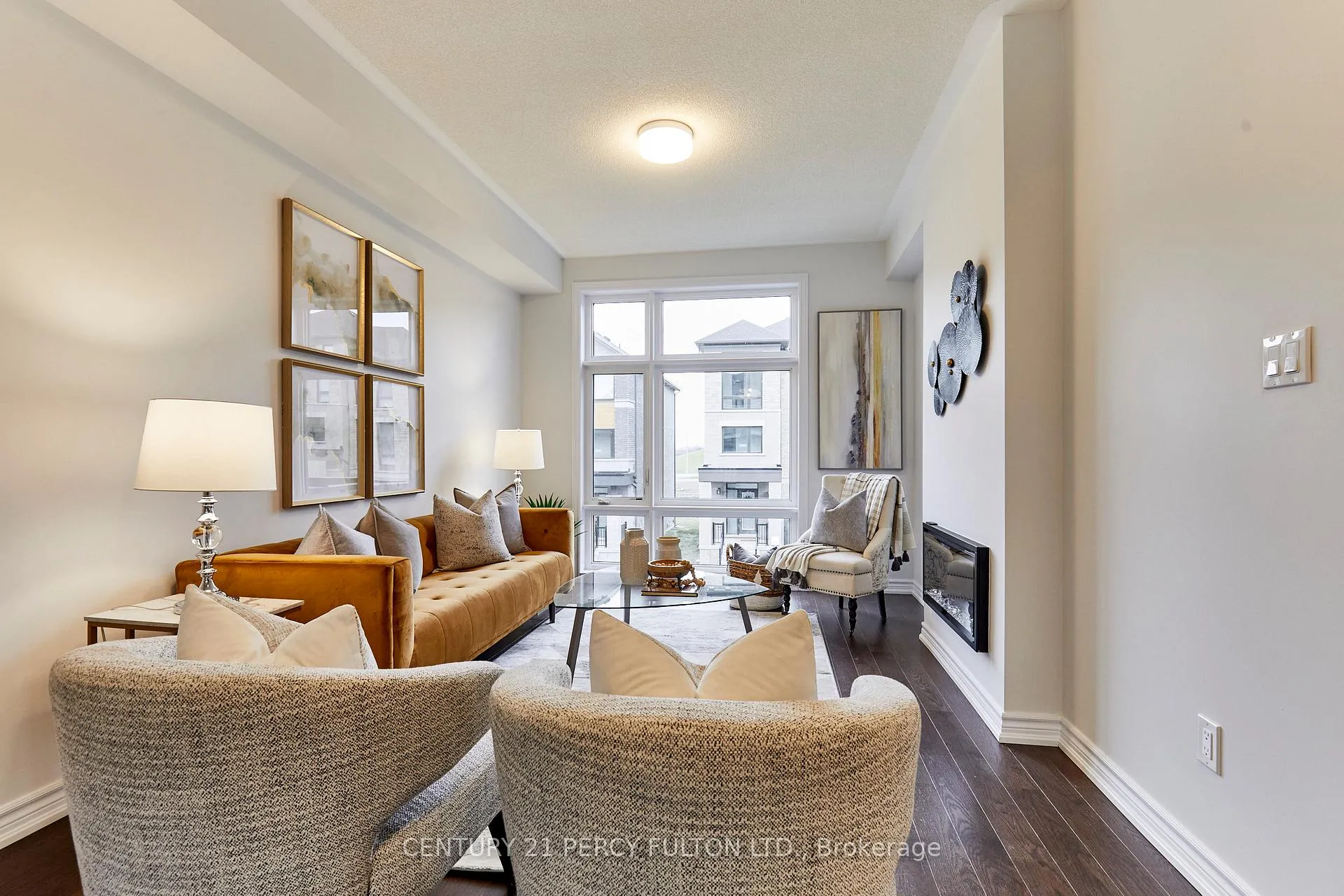 Photo 9 of 15 Douet Lane, Ajax, South East — HOMEH