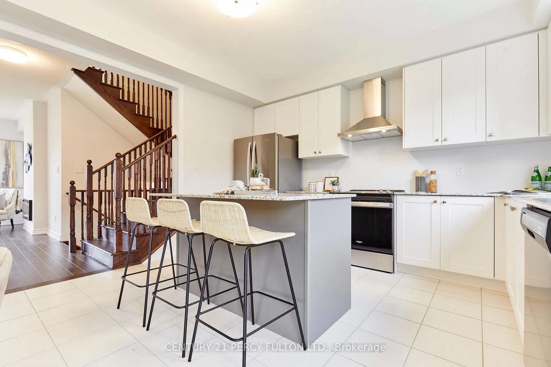 Photo 17 of 15 Douet Lane, Ajax, South East — HOMEH