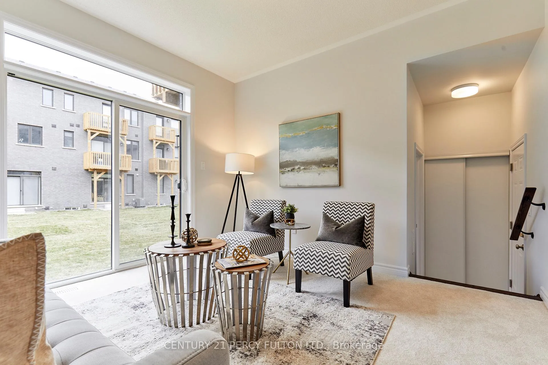 Photo 34 of 15 Douet Lane, Ajax, South East — HOMEH