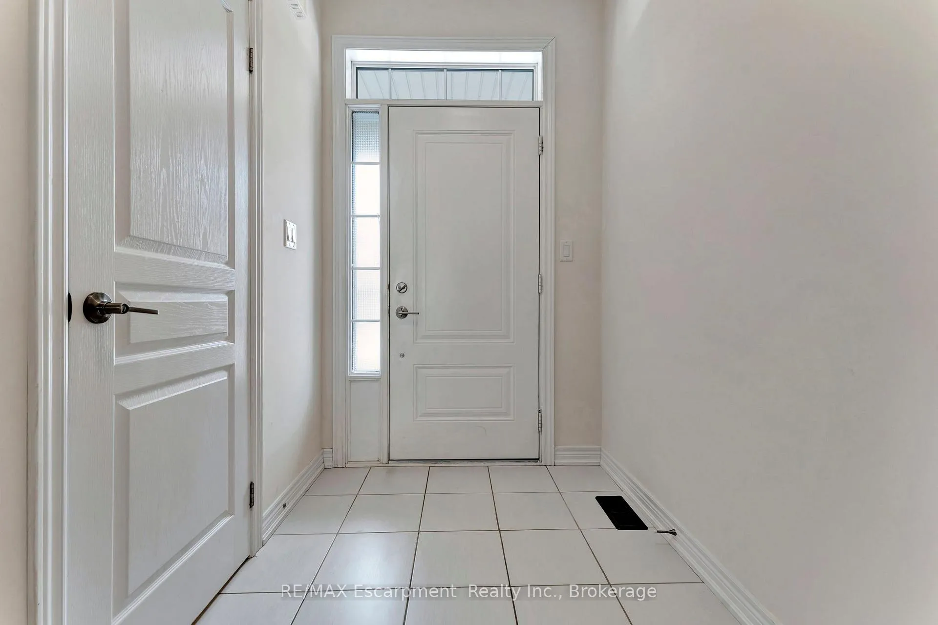Photo 2 of Unit 176, 1890 Rymal Road E, Hamilton, Rural Glanbrook — HOMEH