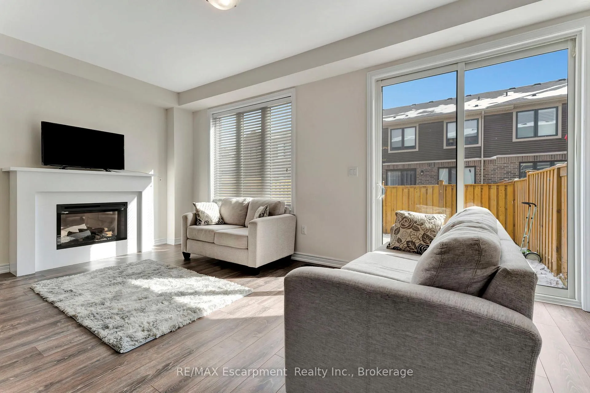 Photo 3 of Unit 176, 1890 Rymal Road E, Hamilton, Rural Glanbrook — HOMEH