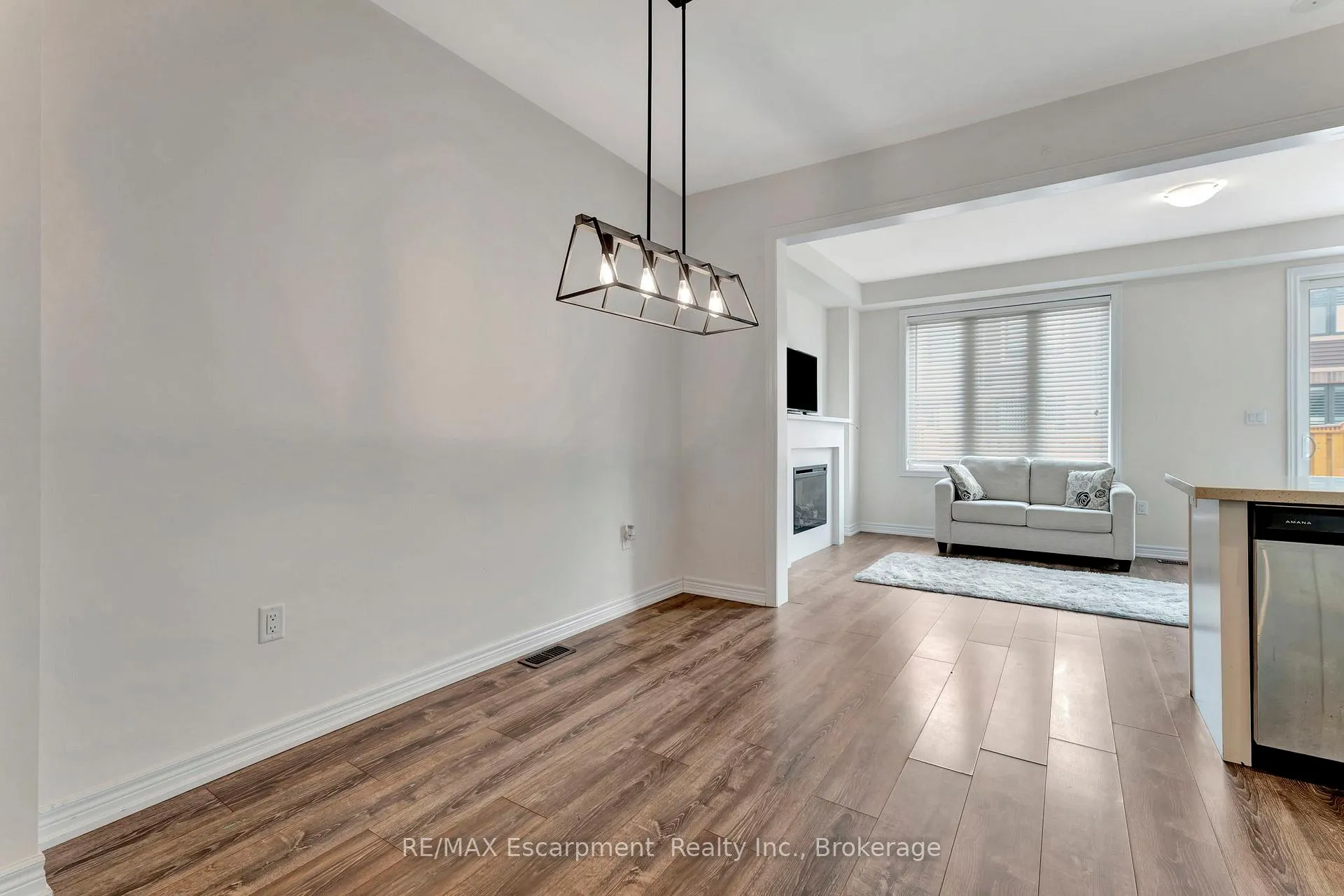 Photo 11 of Unit 176, 1890 Rymal Road E, Hamilton, Rural Glanbrook — HOMEH