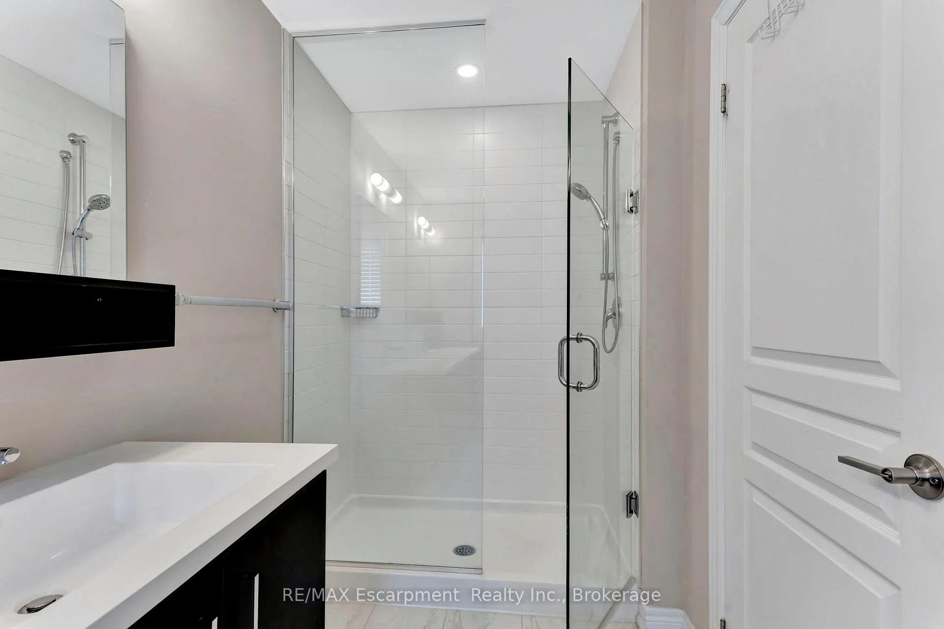 Photo 14 of Unit 176, 1890 Rymal Road E, Hamilton, Rural Glanbrook — HOMEH