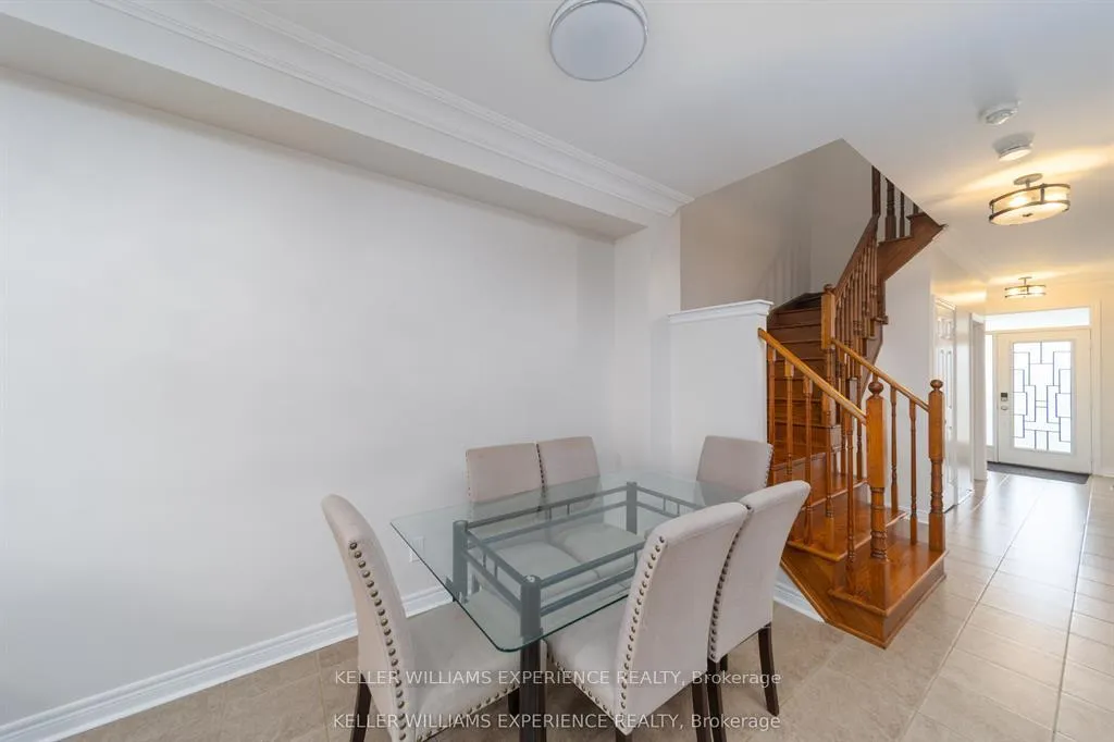 Photo 10 of 6 Weaver Terrace, New Tecumseth, Tottenham — HOMEH