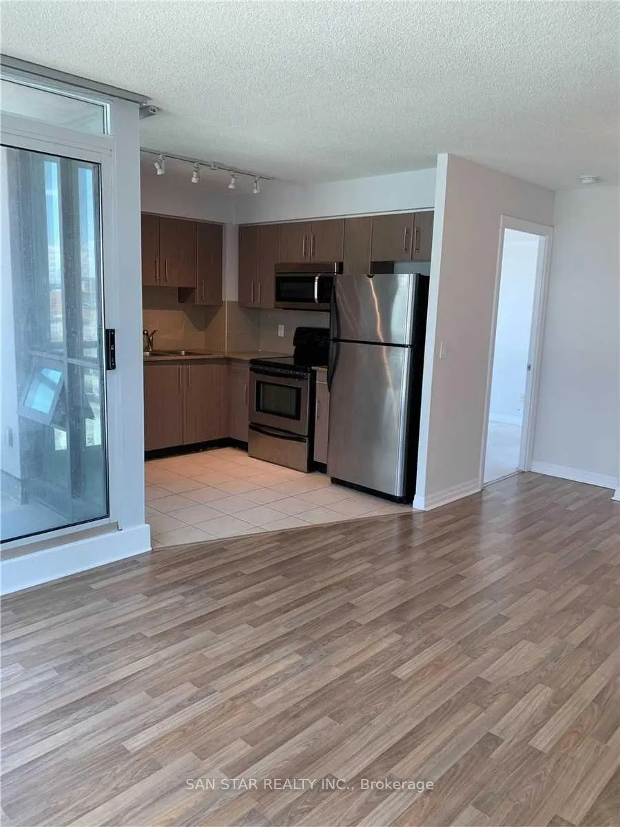 Photo 2 of Unit 1202, 12 Yonge Street, Toronto, Waterfront Communities — HOMEH
