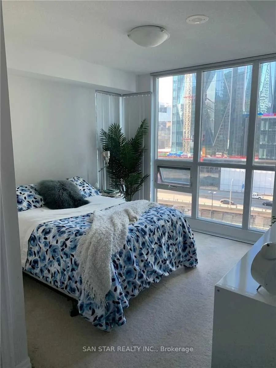 Photo 3 of Unit 1202, 12 Yonge Street, Toronto, Waterfront Communities — HOMEH