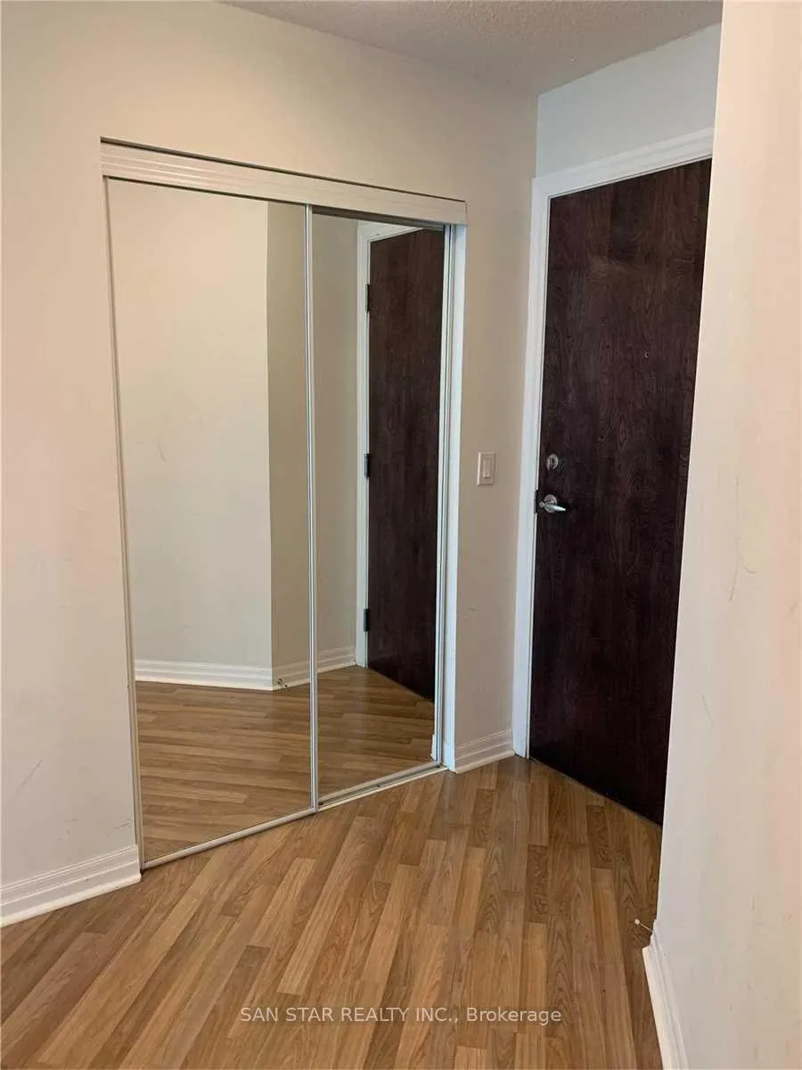 Photo 4 of Unit 1202, 12 Yonge Street, Toronto, Waterfront Communities — HOMEH