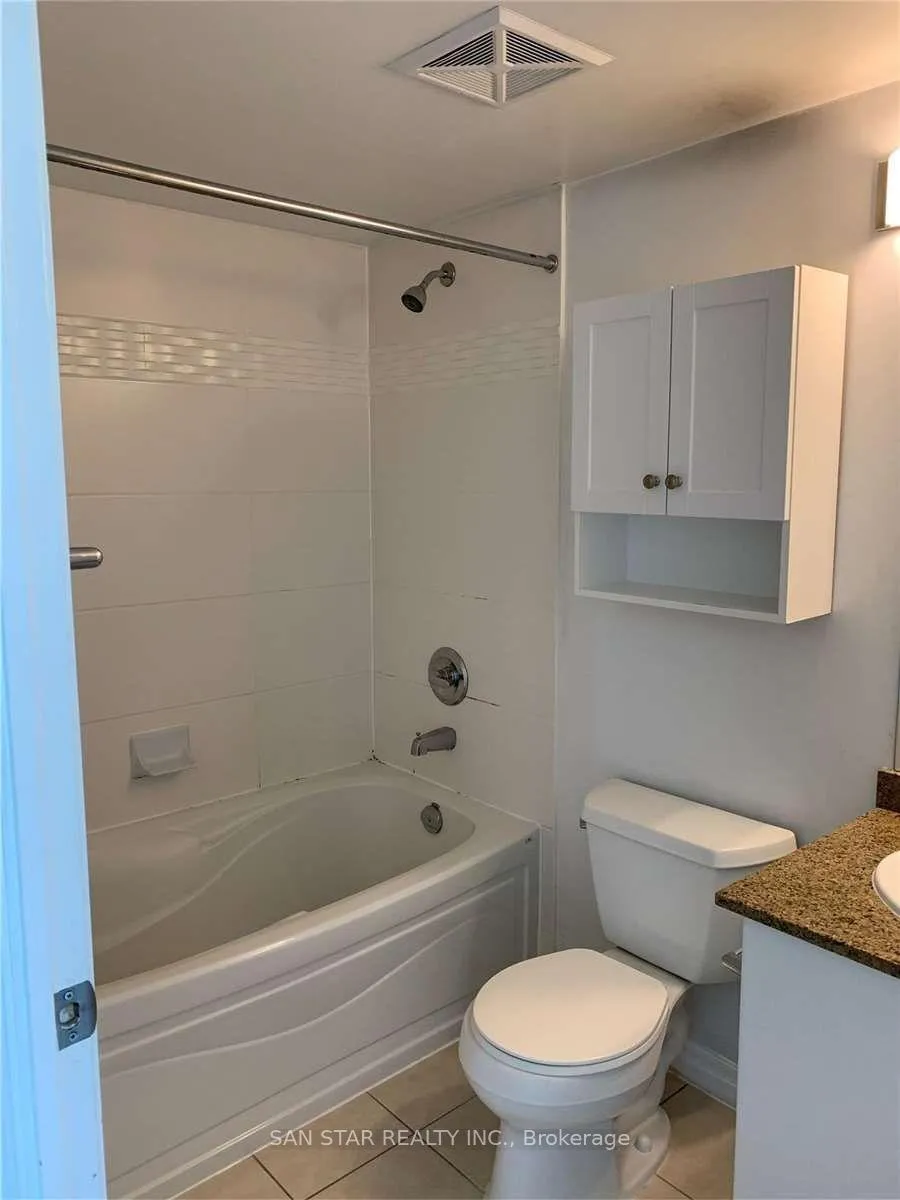 Photo 7 of Unit 1202, 12 Yonge Street, Toronto, Waterfront Communities — HOMEH