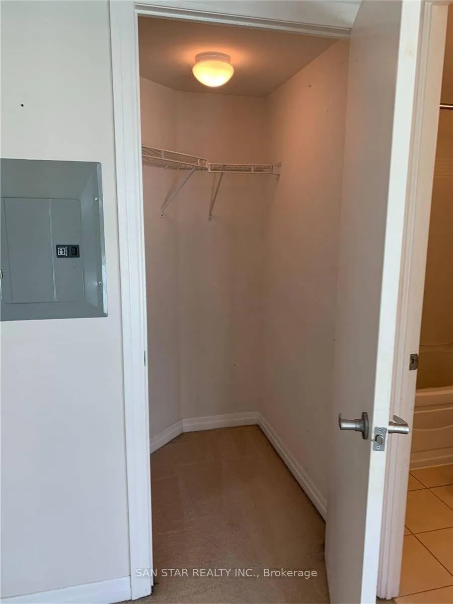 Photo 8 of Unit 1202, 12 Yonge Street, Toronto, Waterfront Communities — HOMEH