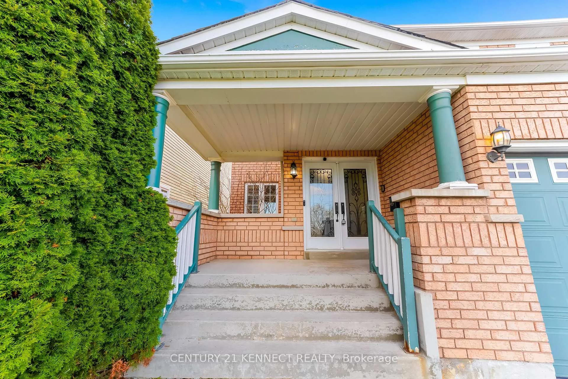 Photo 5 of 1566 Aldergrove Drive, Oshawa, Taunton — HOMEH