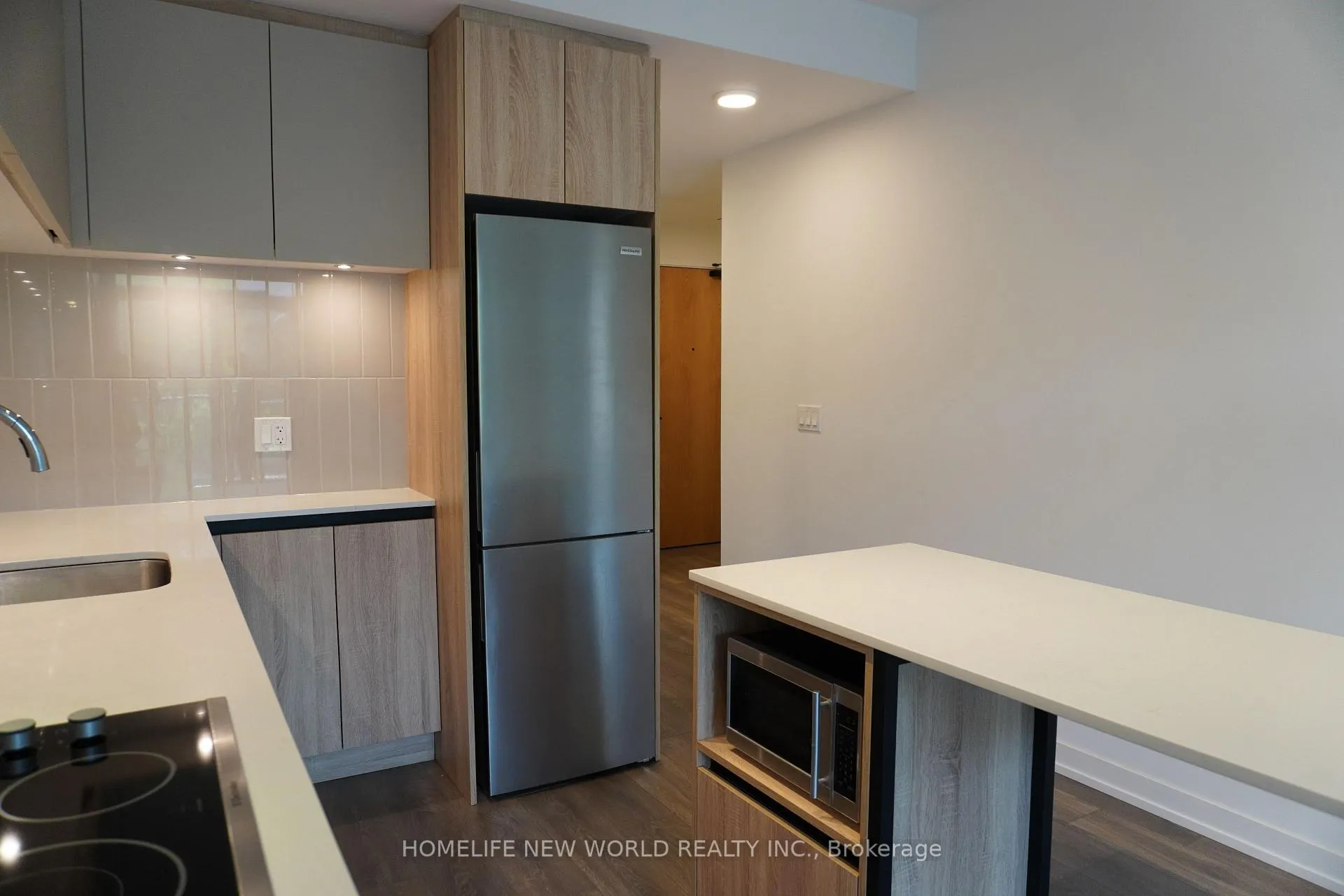 Photo 5 of Unit D227, 8 Beverly Glen Boulevard, Vaughan, Beverley Glen — HOMEH