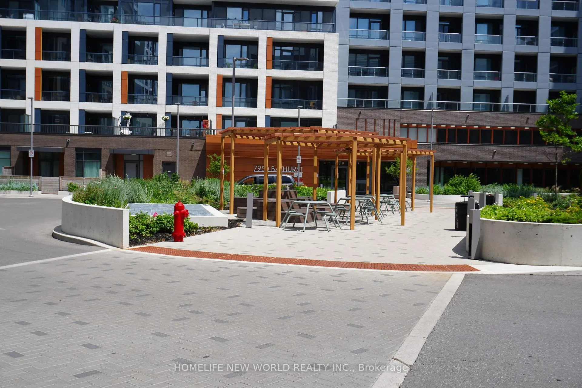 Photo 24 of Unit D227, 8 Beverly Glen Boulevard, Vaughan, Beverley Glen — HOMEH