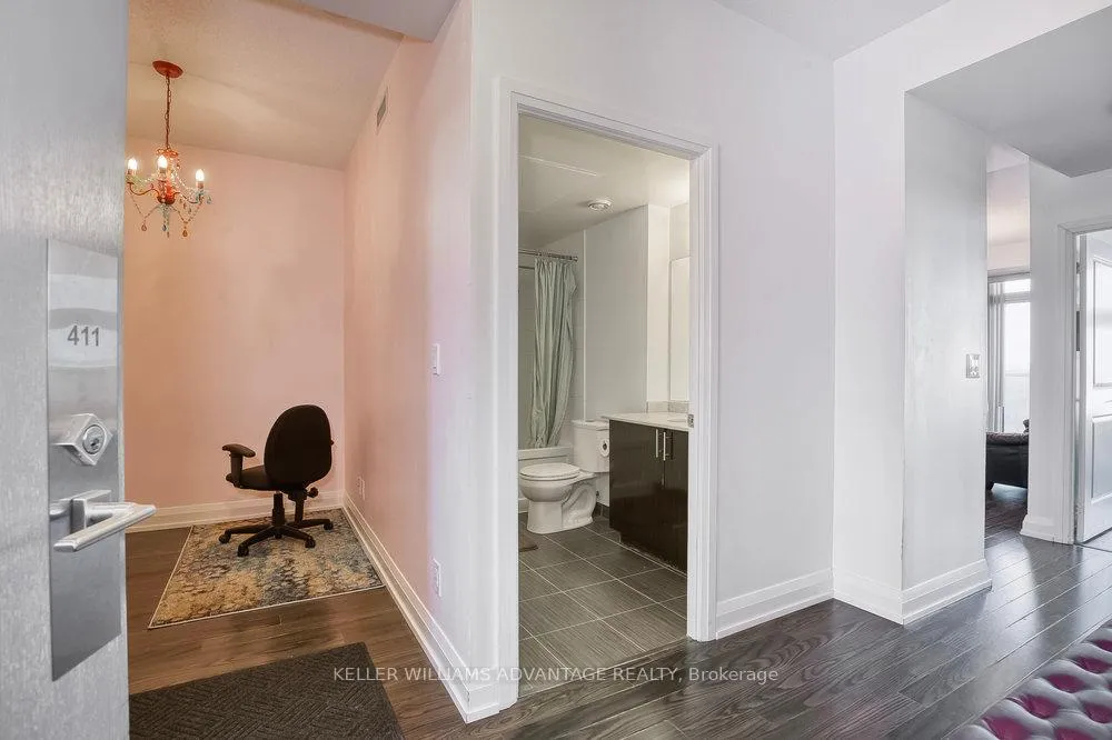 Photo 4 of Unit 411, 7167 Yonge Street, Markham, Thornhill — HOMEH