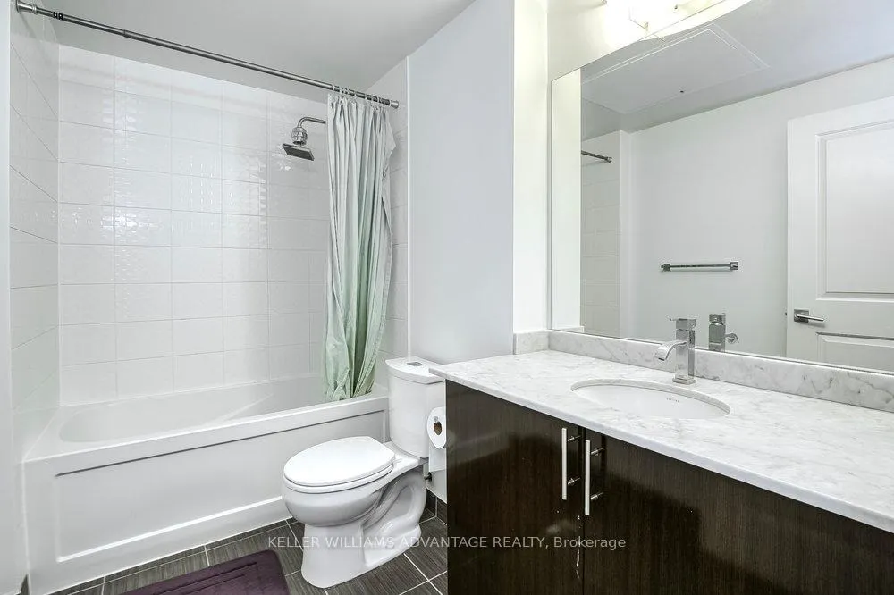 Photo 8 of Unit 411, 7167 Yonge Street, Markham, Thornhill — HOMEH