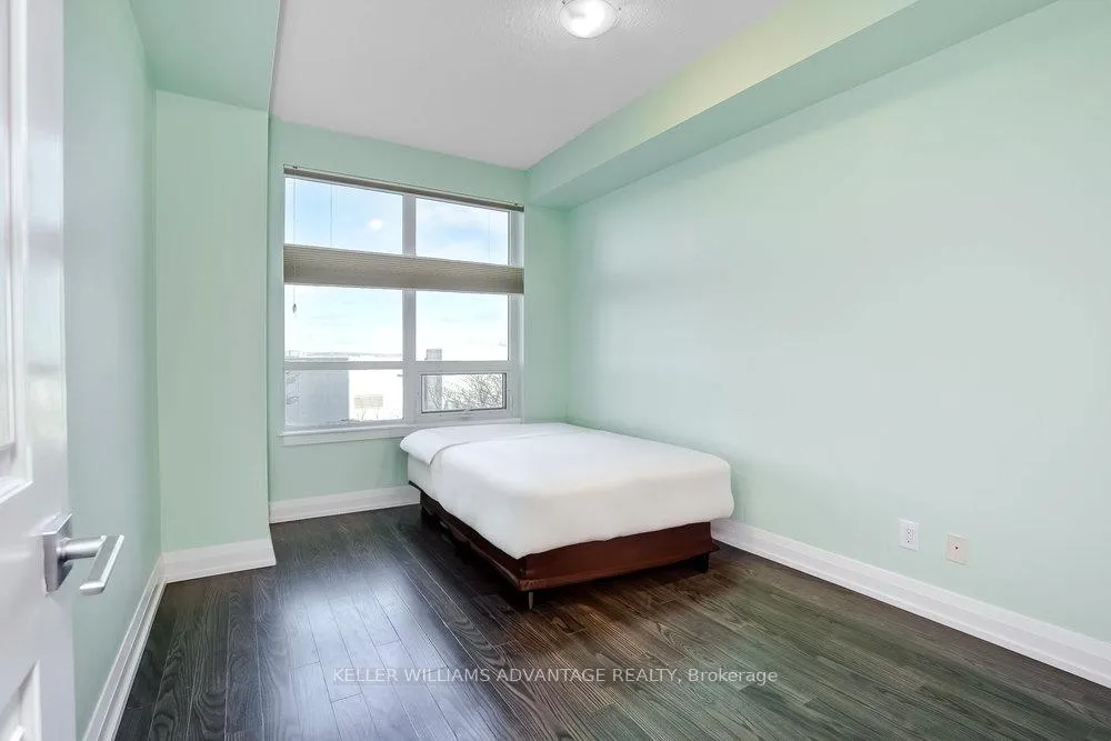 Photo 10 of Unit 411, 7167 Yonge Street, Markham, Thornhill — HOMEH