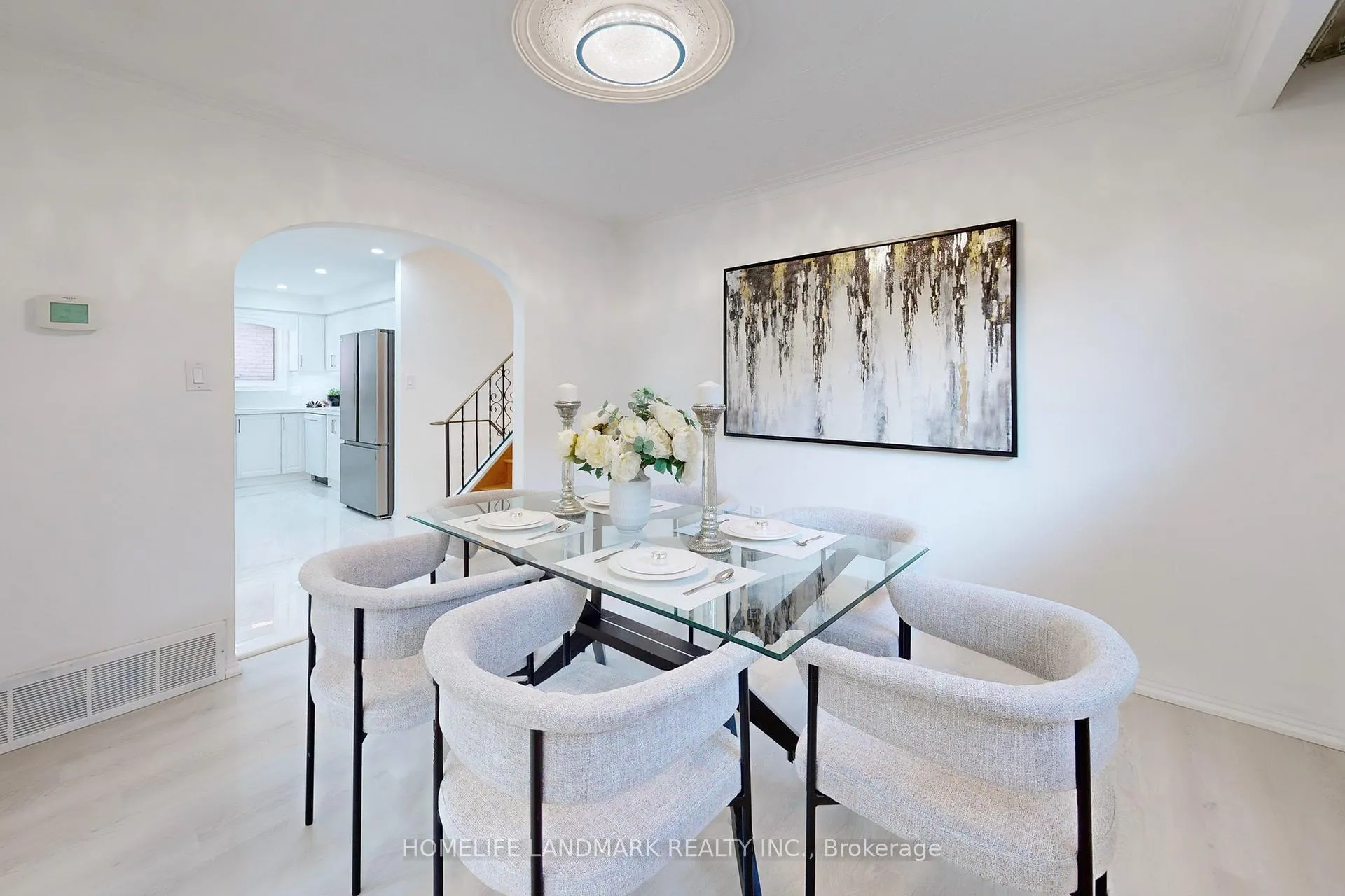 Photo 10 of 552 Queen Victoria Drive, Hamilton, Quinndale — HOMEH