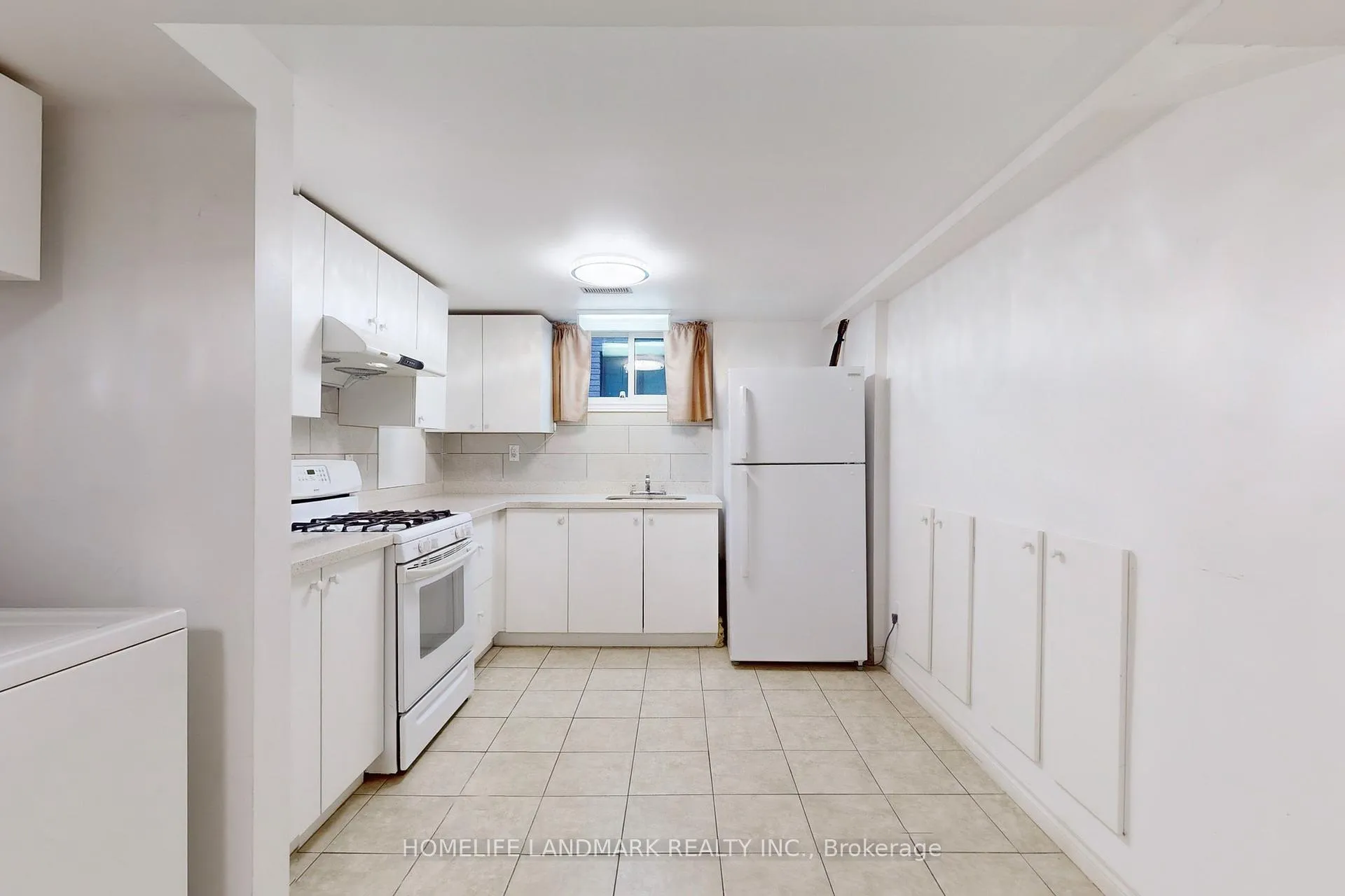 Photo 35 of 552 Queen Victoria Drive, Hamilton, Quinndale — HOMEH