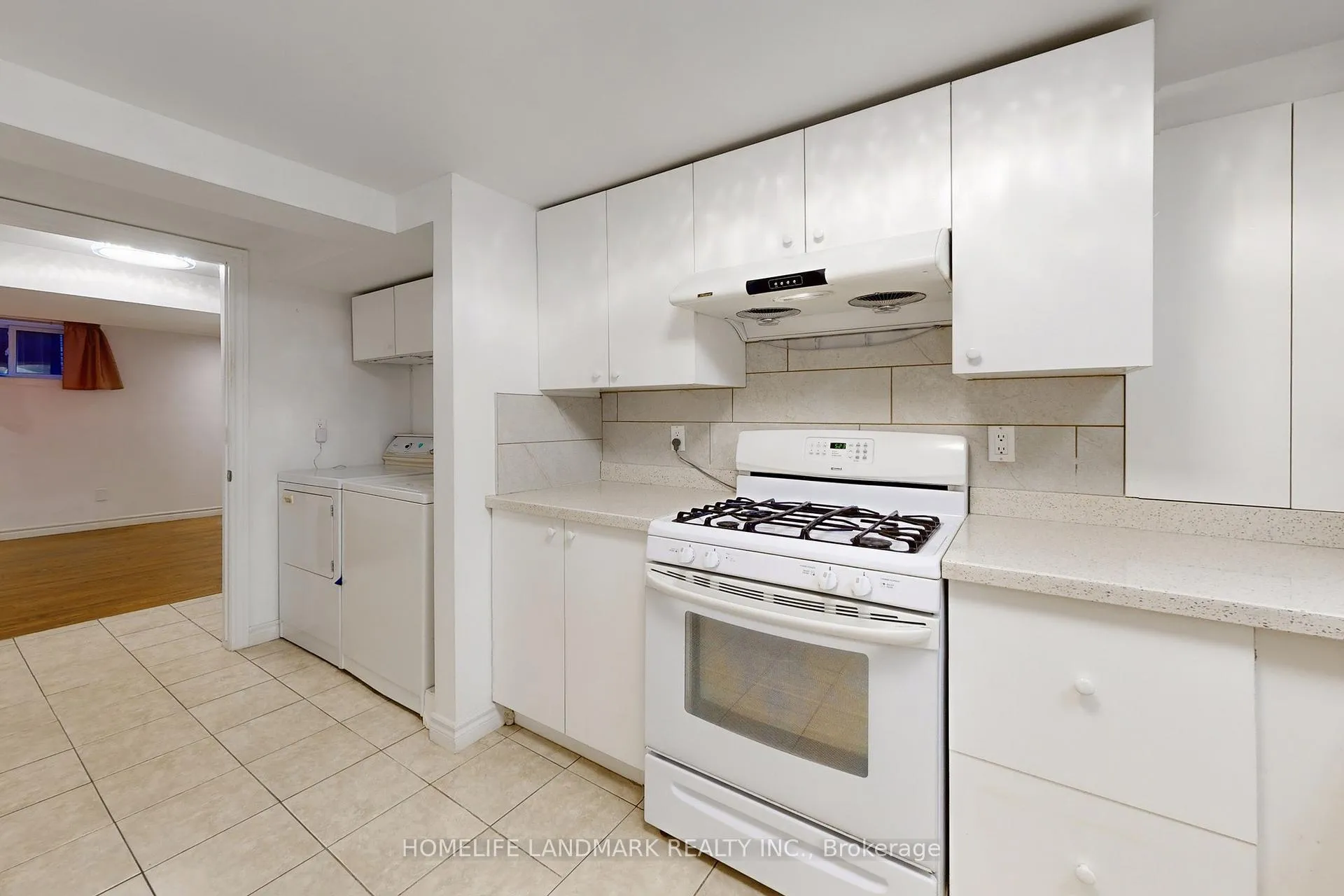Photo 36 of 552 Queen Victoria Drive, Hamilton, Quinndale — HOMEH