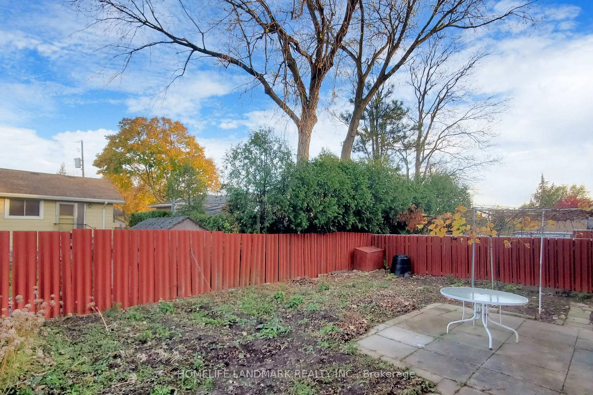 Photo 40 of 552 Queen Victoria Drive, Hamilton, Quinndale — HOMEH