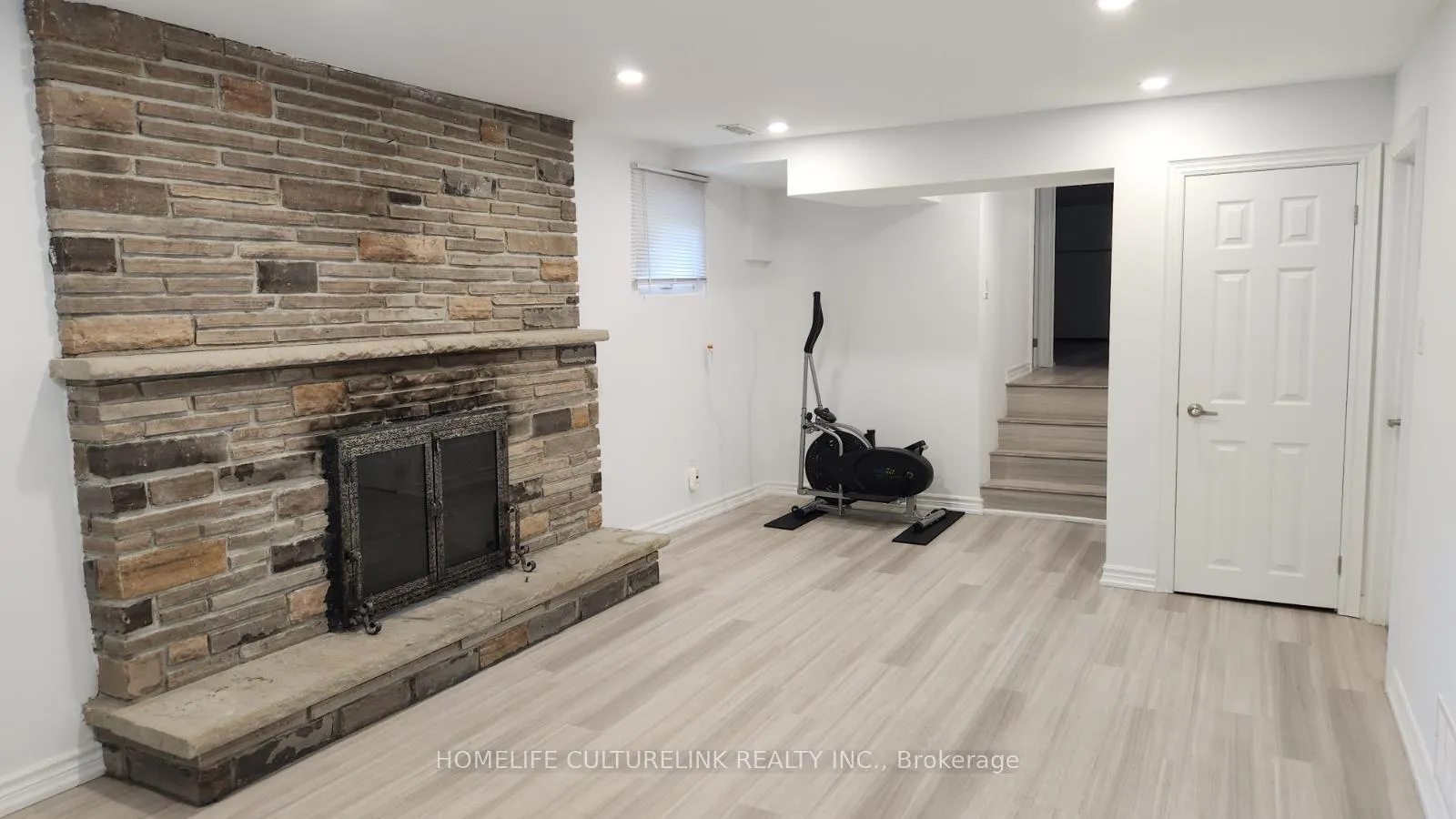 Photo 7 of 79 Yatesbury Road, North York, Bayview Woods-Steeles — HOMEH