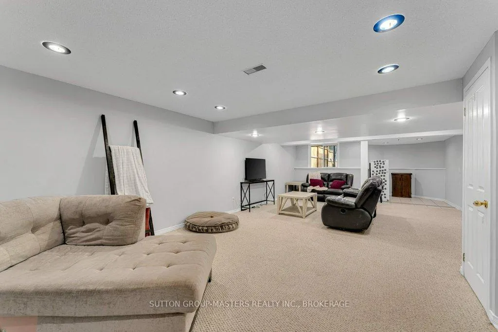 Photo 35 of 118 Sir John Johnson Drive, Loyalist, Bath — HOMEH