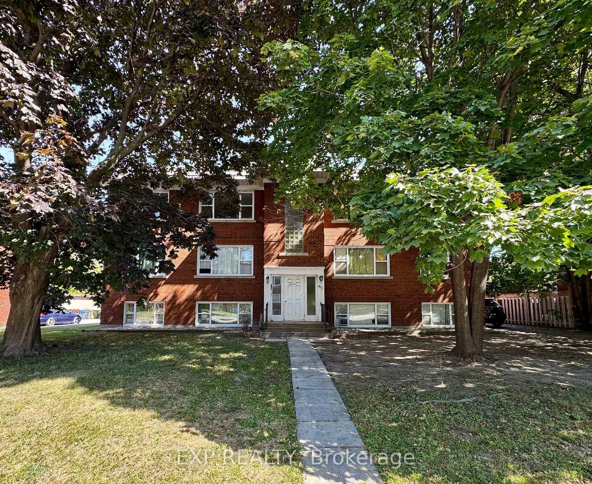 Photo 2 of Unit 5, 839 Kirkwood Avenue, Ottawa, Carlington — HOMEH