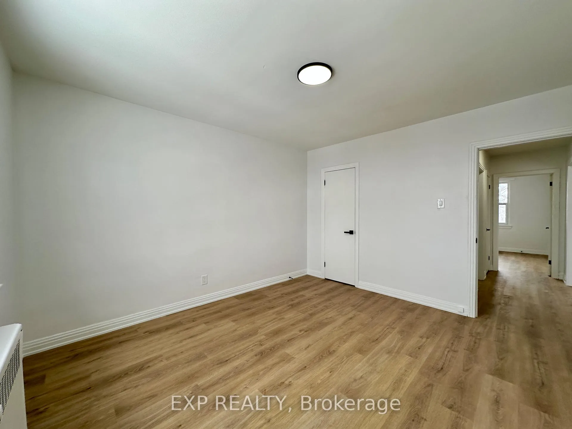 Photo 11 of Unit 5, 839 Kirkwood Avenue, Ottawa, Carlington — HOMEH